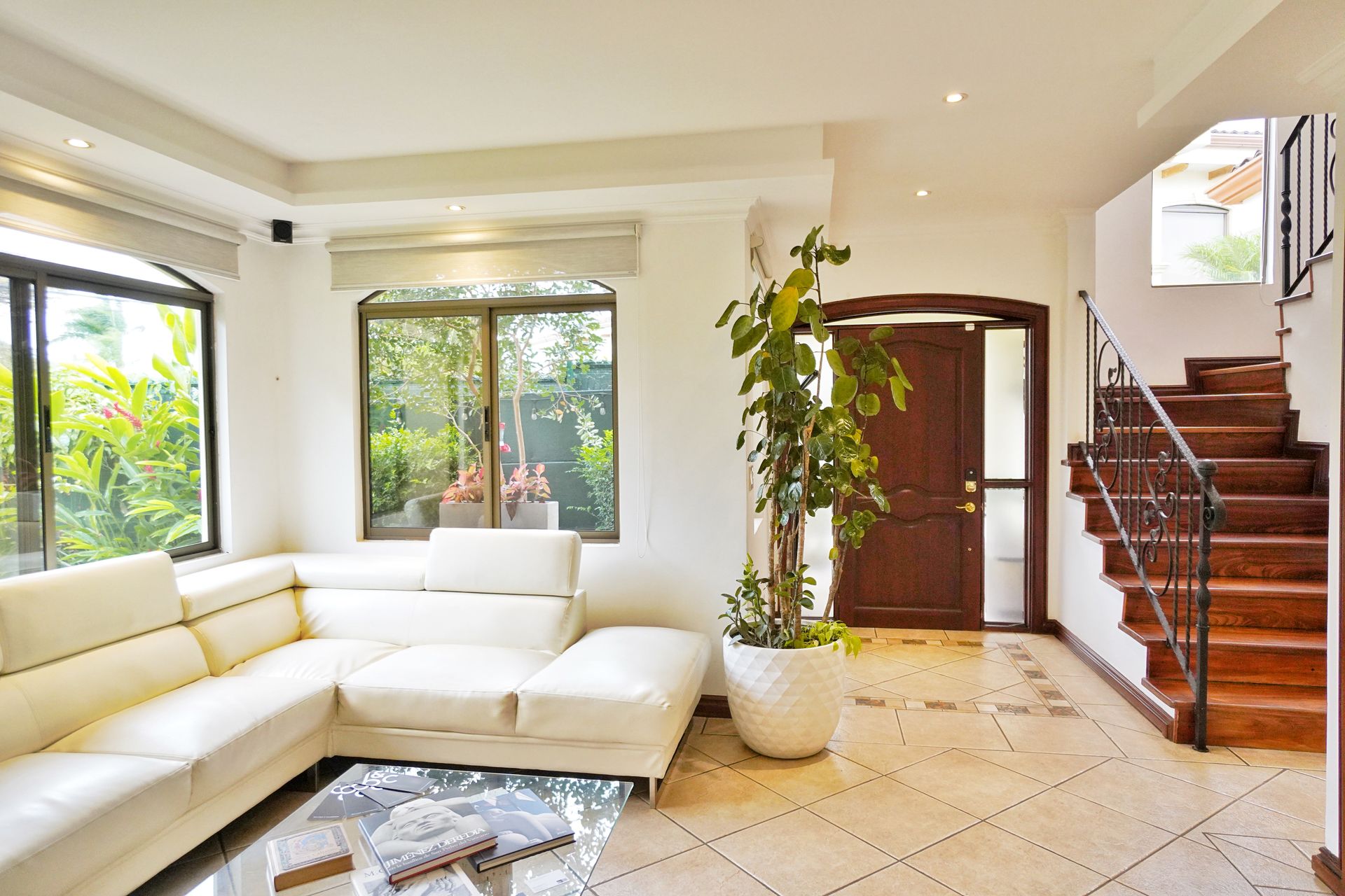 Valle del sol golf course Lindora single home for sale santa ana colonial home for sale santa ana costa rica luxury home for sal