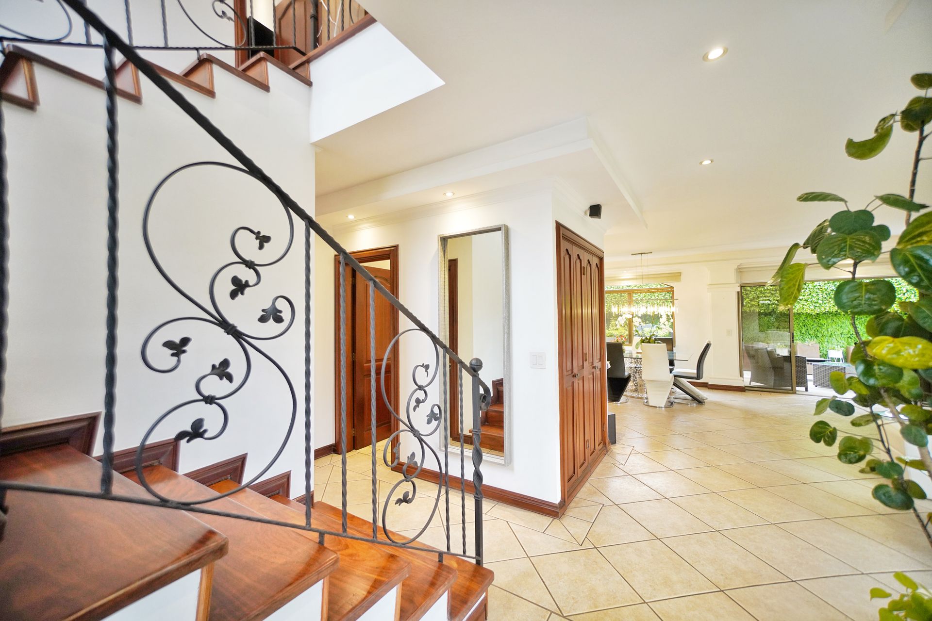 Valle del sol golf course Lindora single home for sale santa ana colonial home for sale santa ana costa rica luxury home for sal