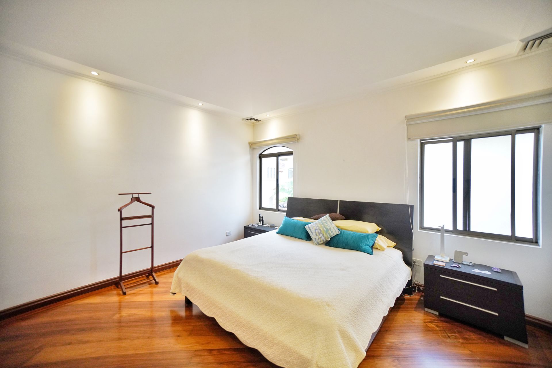 Valle del sol golf course Lindora single home for sale santa ana colonial home for sale santa ana costa rica luxury home for sal