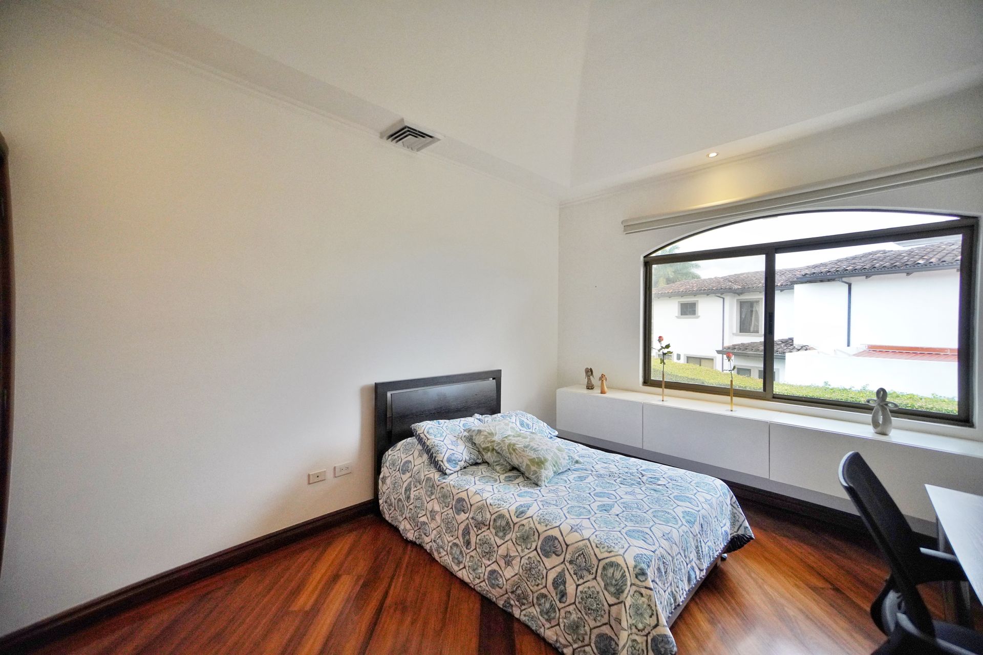 Valle del sol golf course Lindora single home for sale santa ana colonial home for sale santa ana costa rica luxury home for sal