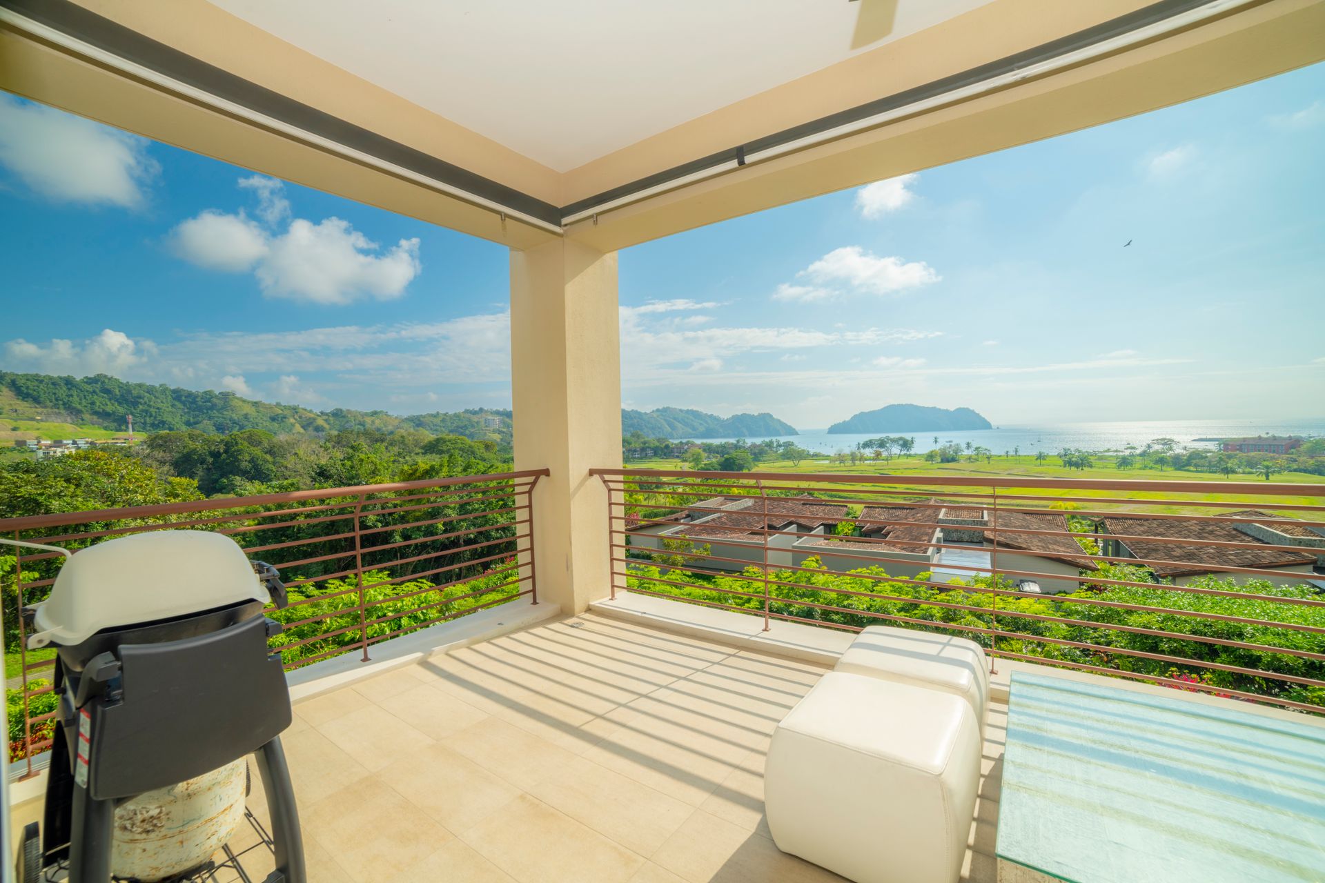 luxury condo for sale ocean view los sueños resort and marina apartamento en miramar los sueños resort and marina ocean view con