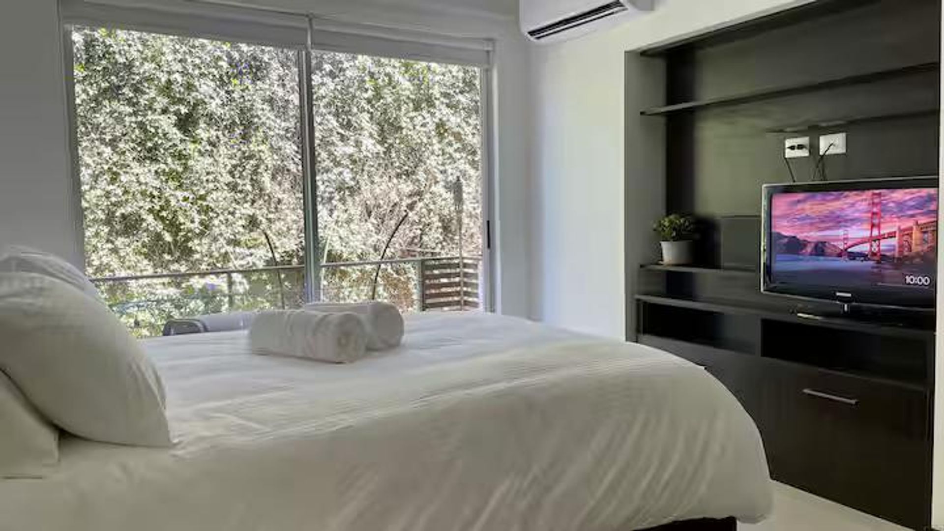 APARTAMENTO EN VENTA SANTA ANA NOVA LOFTS SANTA ANA TOWN CENTER CITY PLACE HOSPITAL CLINICA BIBLICA HOSPITAL METROPOLITANO INVES