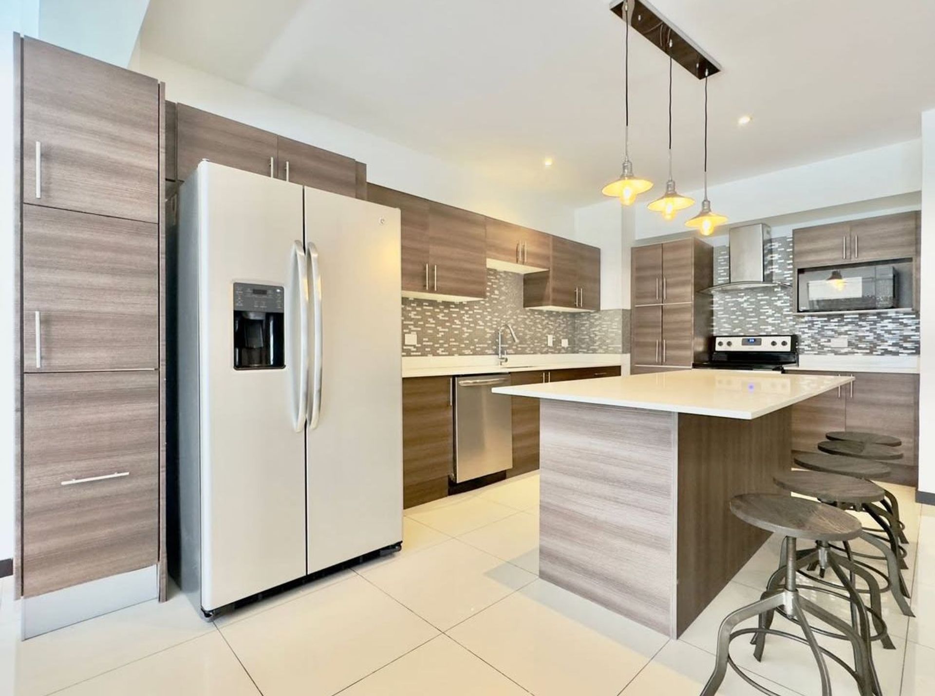 Condo for sale santa ana opportunity price 2 bedroom condo for sale santa ana investment opportunity for sale santa ana apartmen