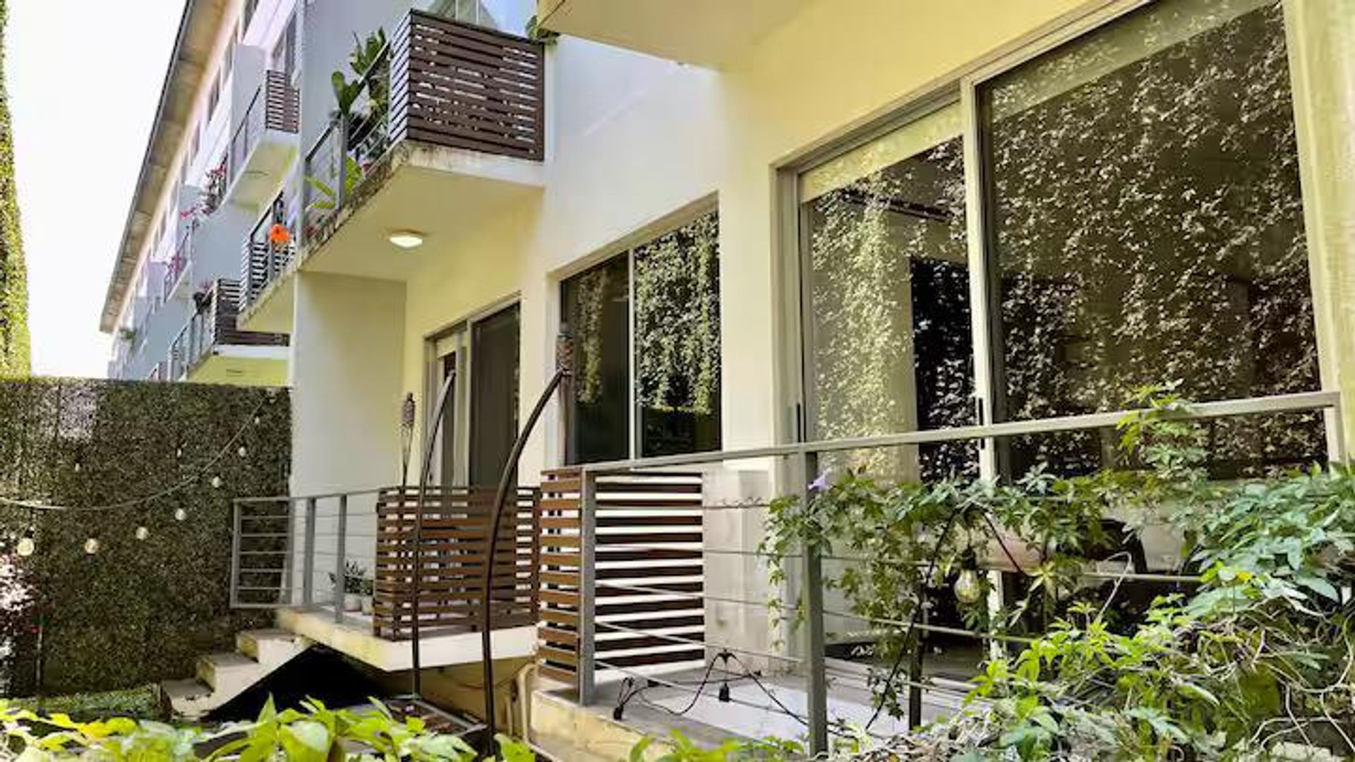 APARTAMENTO EN VENTA SANTA ANA NOVA LOFTS SANTA ANA TOWN CENTER CITY PLACE HOSPITAL CLINICA BIBLICA HOSPITAL METROPOLITANO INVES