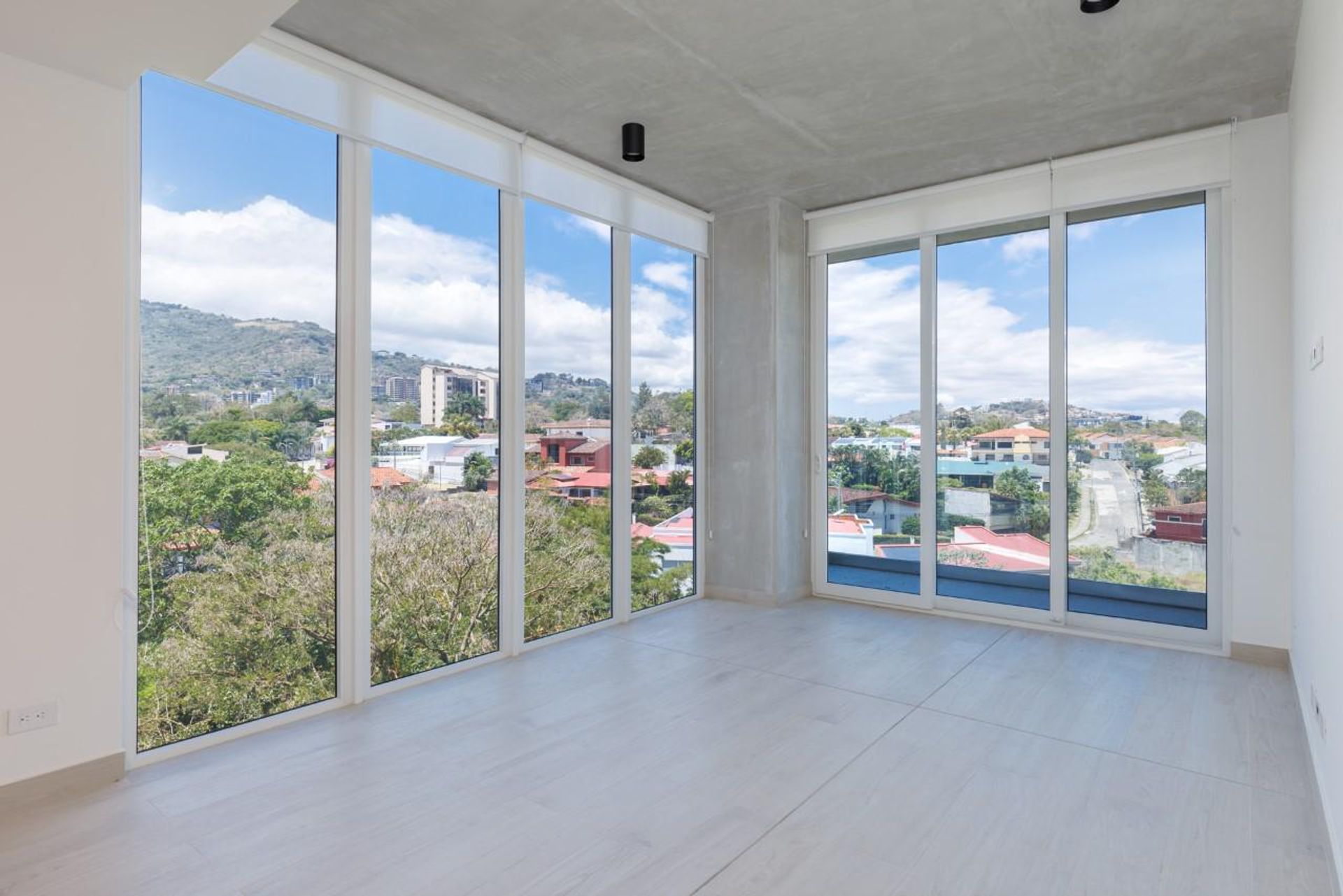 2 bedroom condo for sale avenida escasu - condo for sale near highway and schools - Avenida escazu condo for sale - opportunity 