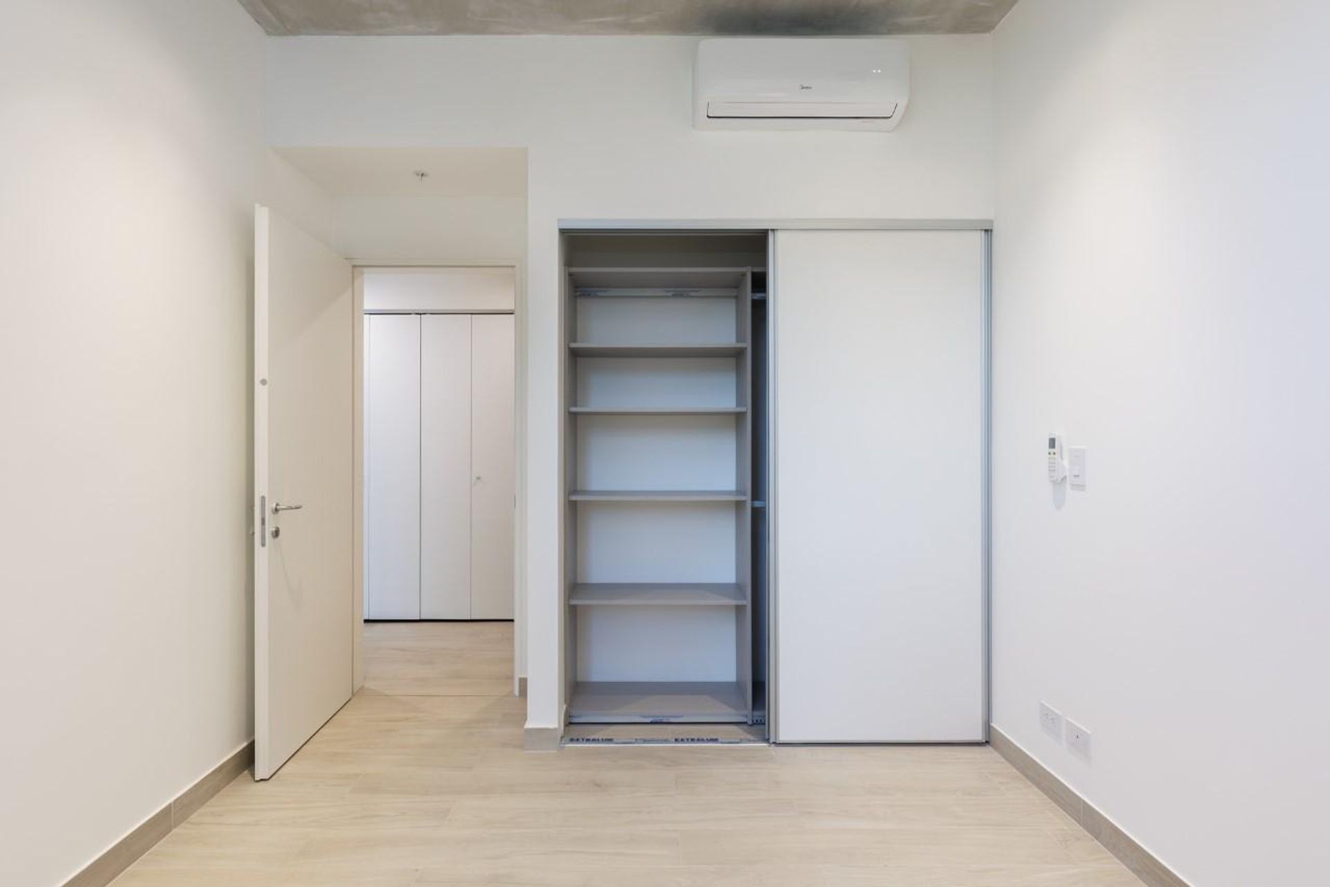 2 bedroom condo for sale avenida escasu - condo for sale near highway and schools - Avenida escazu condo for sale - opportunity