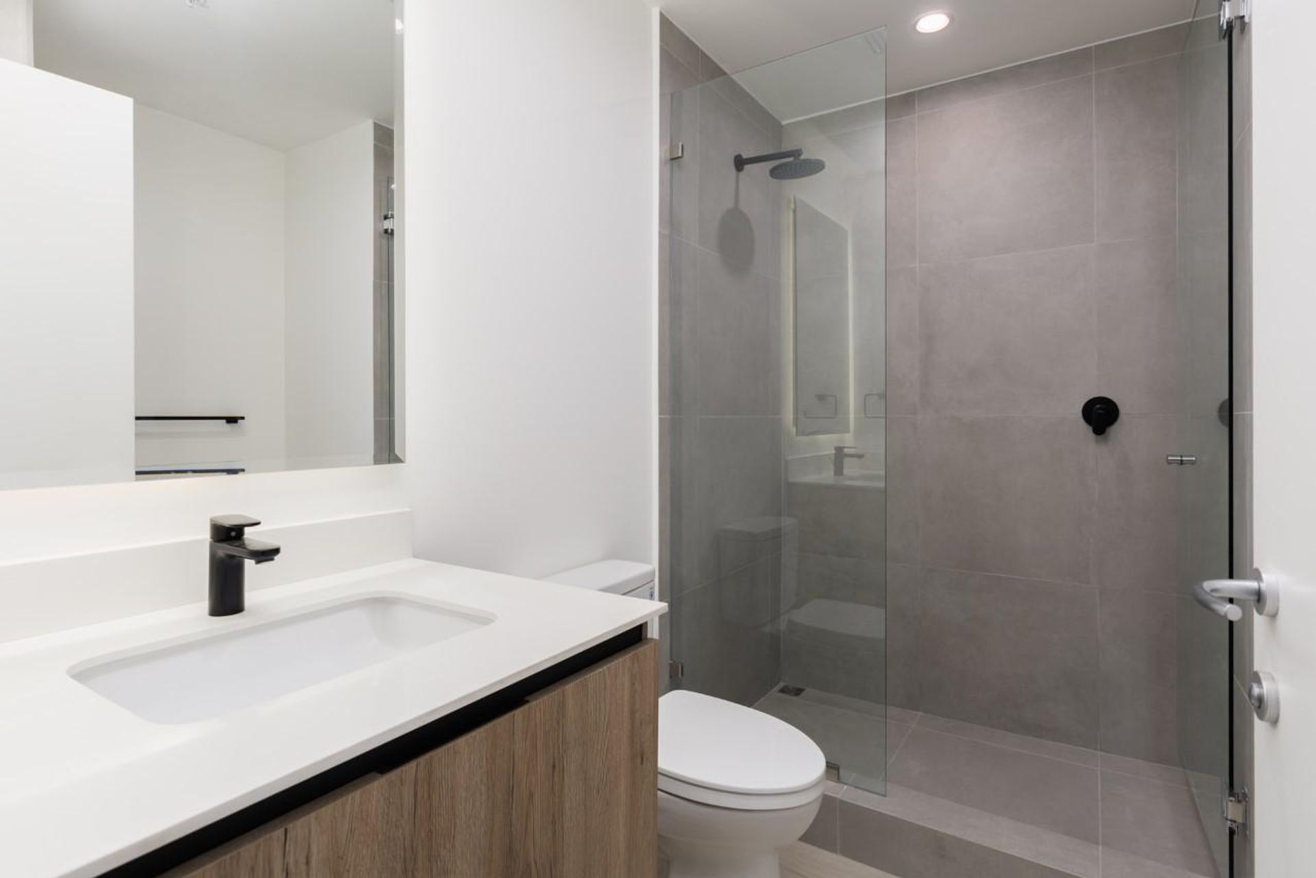 2 bedroom condo for sale avenida escasu - condo for sale near highway and schools - Avenida escazu condo for sale - opportunity 