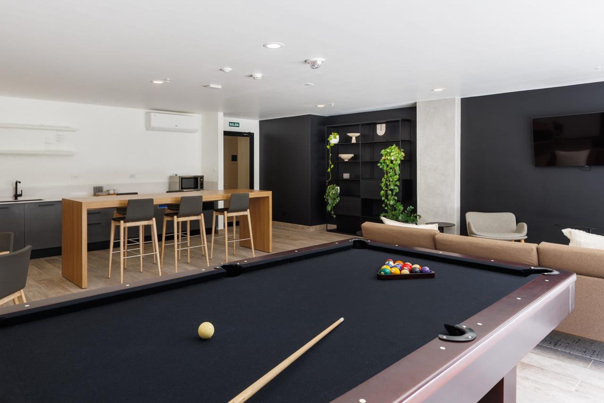 2 bedroom condo for sale avenida escasu - condo for sale near highway and schools - Avenida escazu condo for sale - opportunity