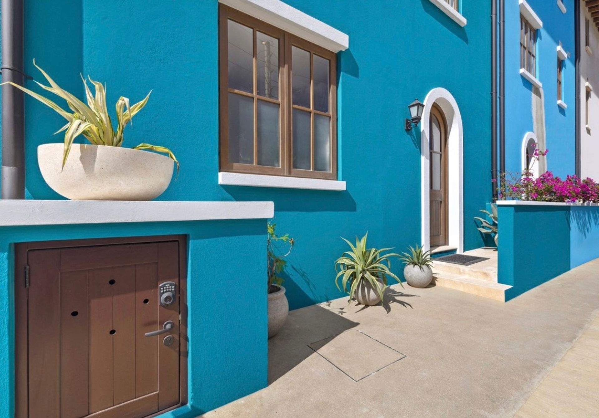 luxury real estate Costa Rica, luxury homes for sale Costa Rica, oceanfront property Costa Rica, beachfront homes Las Catalinas,