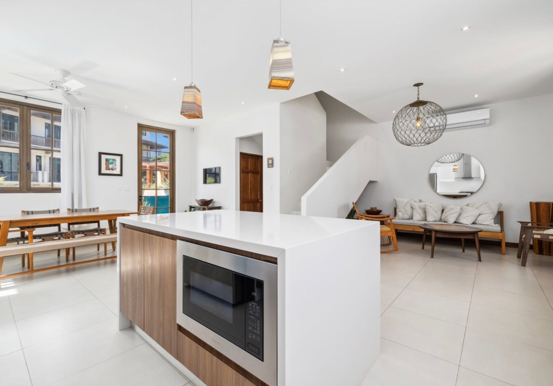 luxury real estate Costa Rica, luxury homes for sale Costa Rica, oceanfront property Costa Rica, beachfront homes Las Catalinas,