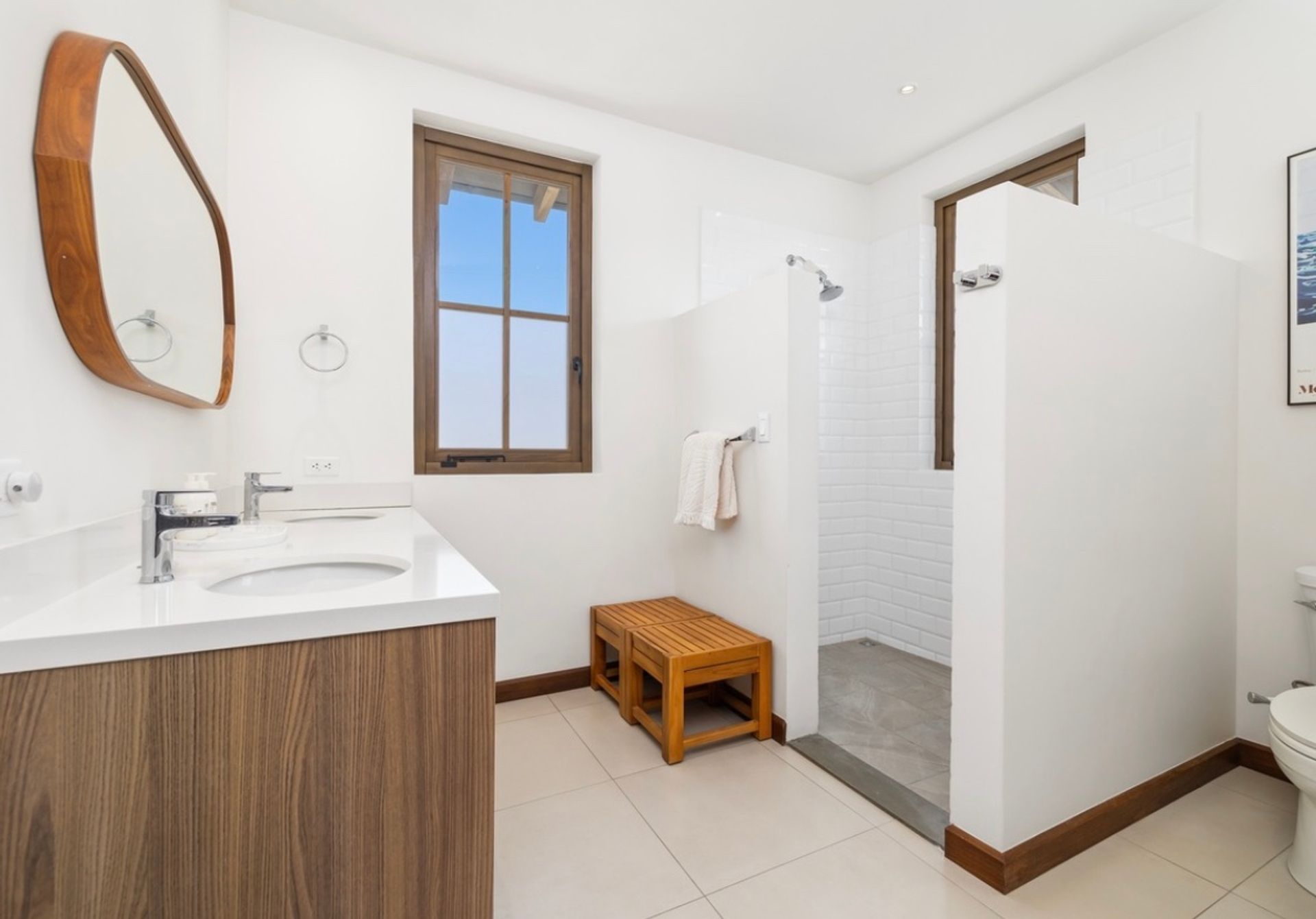 luxury real estate Costa Rica, luxury homes for sale Costa Rica, oceanfront property Costa Rica, beachfront homes Las Catalinas,