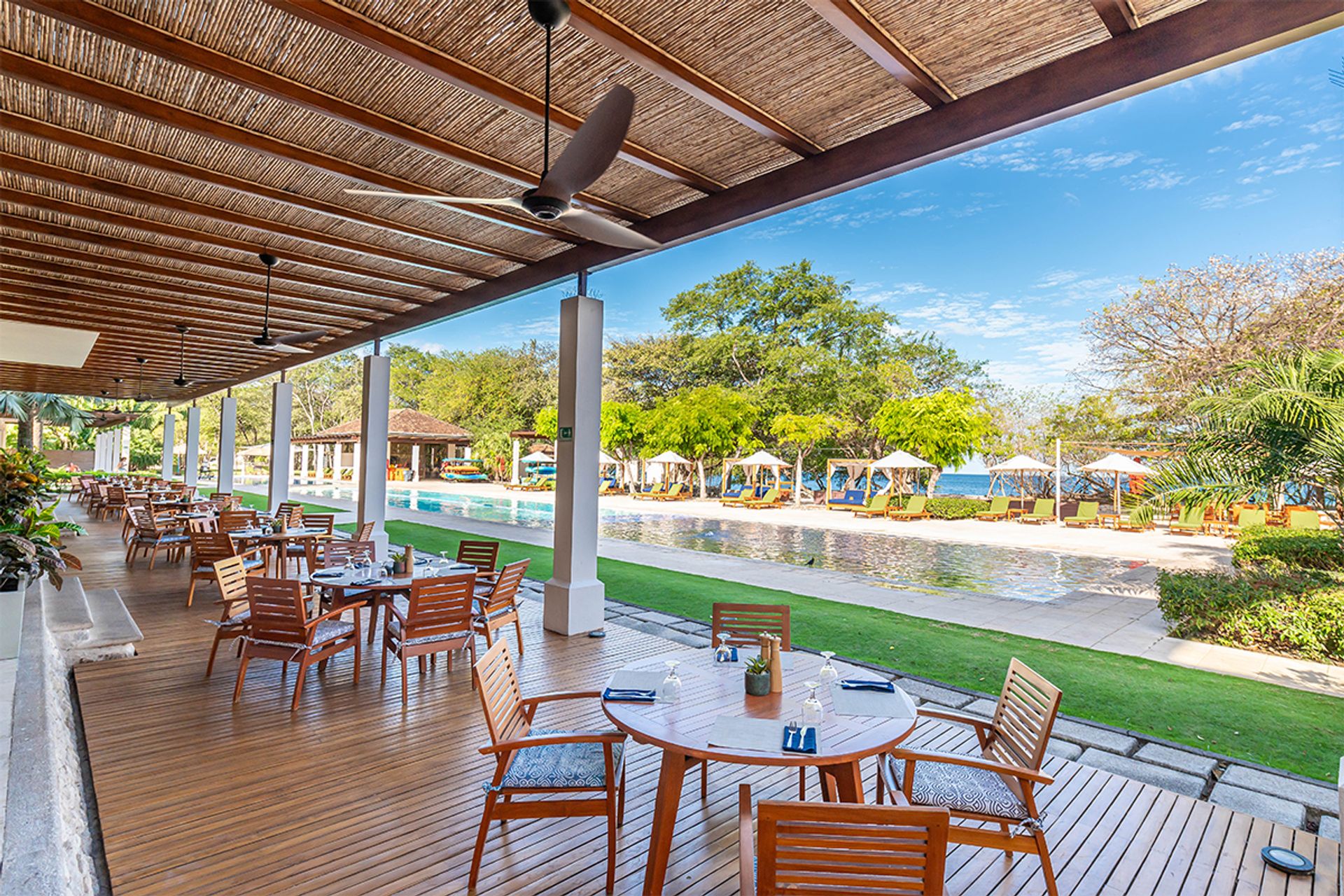 luxury condo Reserva Conchal, beachfront condo Costa Rica, Carao community condo for sale, turnkey condo Playa Conchal, ocean vi