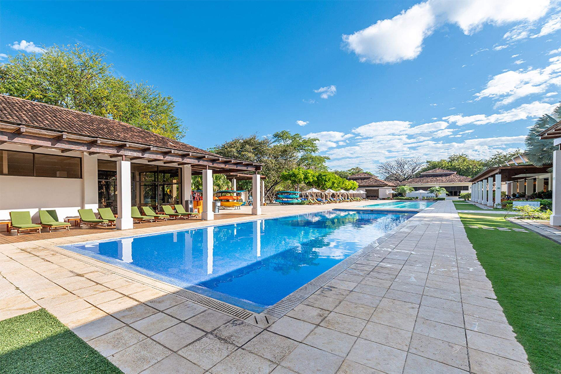 luxury condo Reserva Conchal, beachfront condo Costa Rica, Carao community condo for sale, turnkey condo Playa Conchal, ocean vi