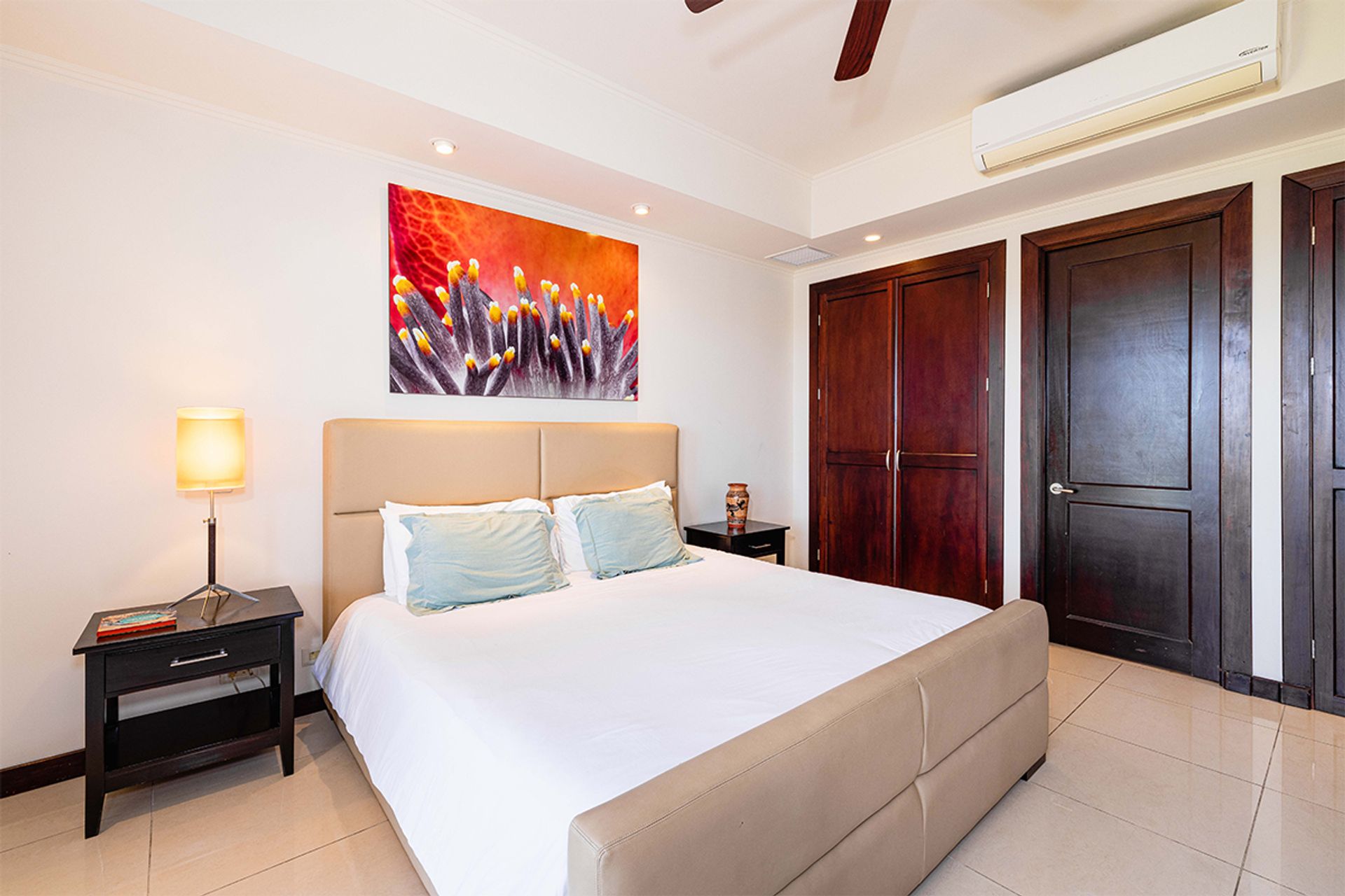 luxury condo Reserva Conchal, beachfront condo Costa Rica, Carao community condo for sale, turnkey condo Playa Conchal, ocean vi