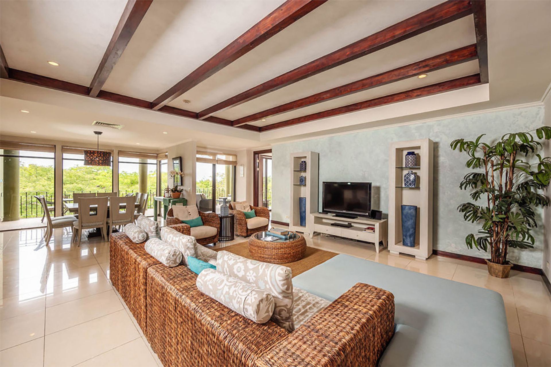 luxury condo Reserva Conchal, beachfront condo Costa Rica, Carao community condo for sale, turnkey condo Playa Conchal, ocean vi