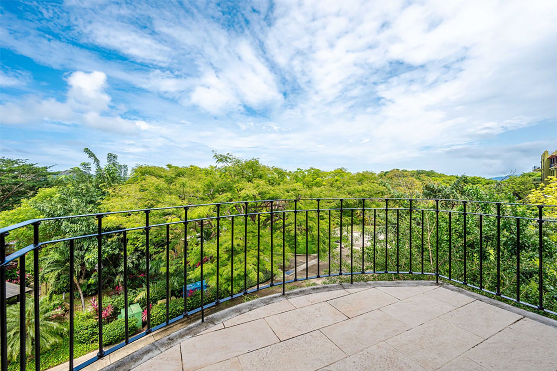 luxury condo Reserva Conchal, beachfront condo Costa Rica, Carao community condo for sale, turnkey condo Playa Conchal, ocean vi