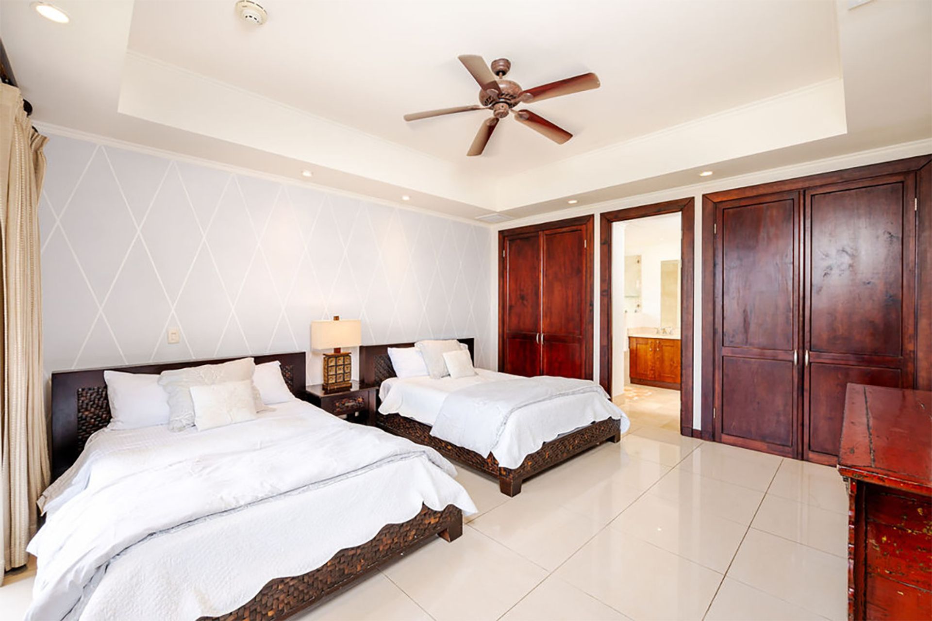 luxury condo Reserva Conchal, beachfront condo Costa Rica, Carao community condo for sale, turnkey condo Playa Conchal, ocean vi