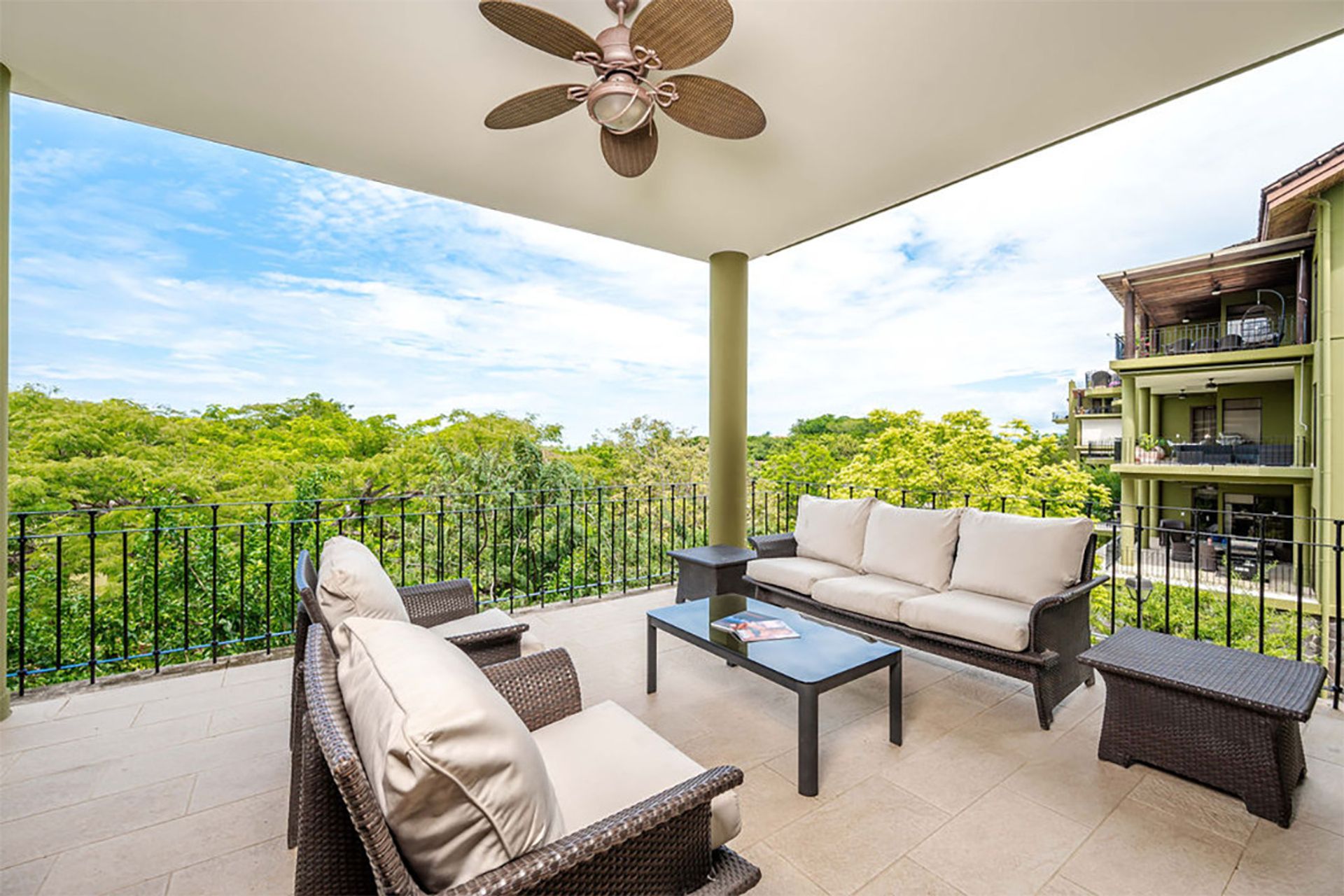 luxury condo Reserva Conchal, beachfront condo Costa Rica, Carao community condo for sale, turnkey condo Playa Conchal, ocean vi