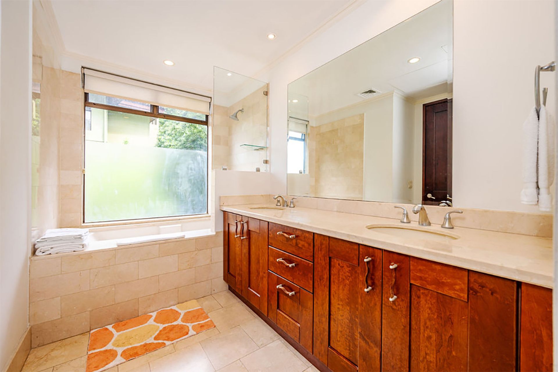 luxury condo Reserva Conchal, beachfront condo Costa Rica, Carao community condo for sale, turnkey condo Playa Conchal, ocean vi