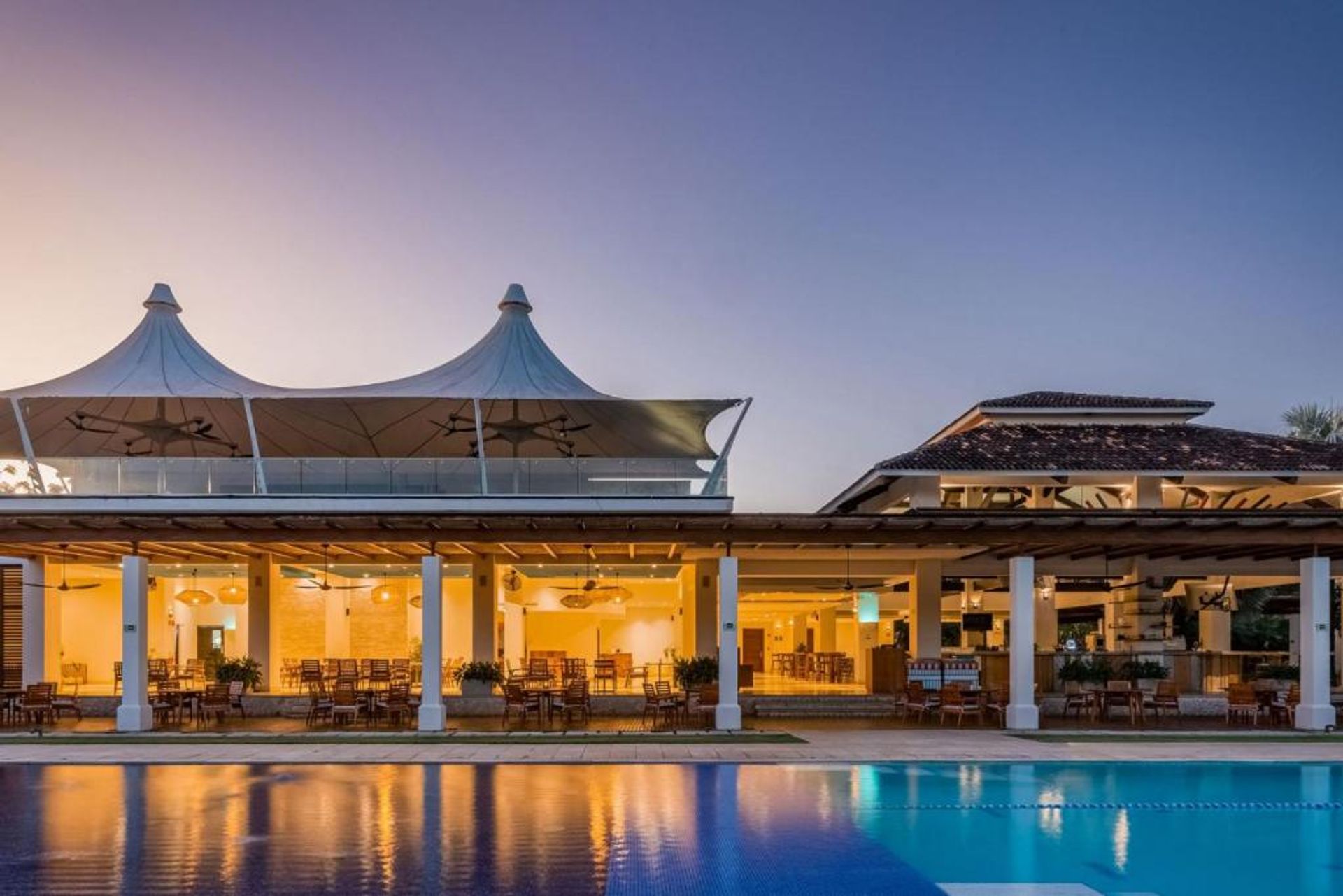 luxury condo Reserva Conchal, beachfront condo Costa Rica, Carao community condo for sale, turnkey condo Playa Conchal, ocean vi