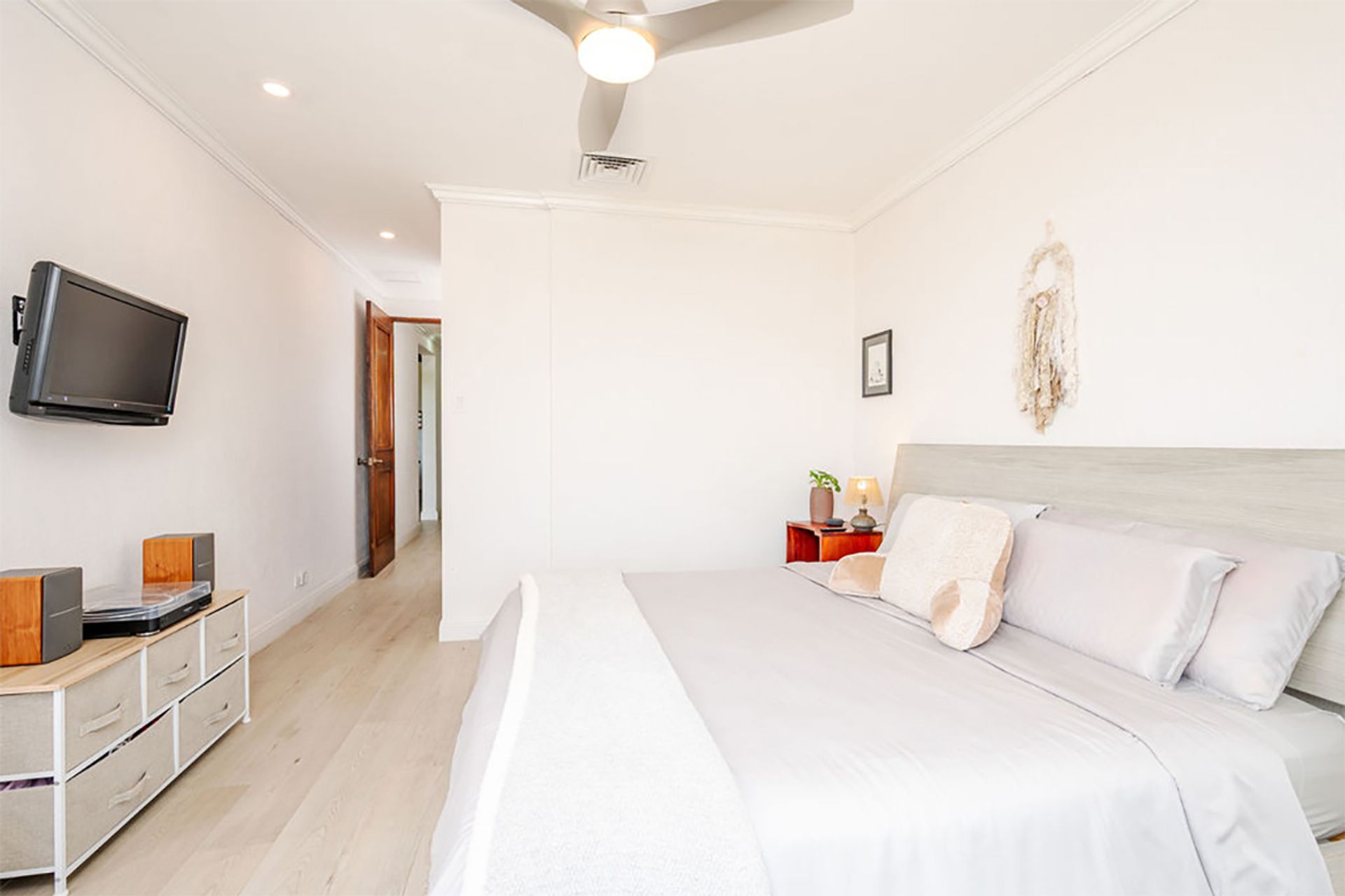 luxury condo Reserva Conchal, beachfront condo Costa Rica, Carao community condo for sale, turnkey condo Playa Conchal, ocean vi