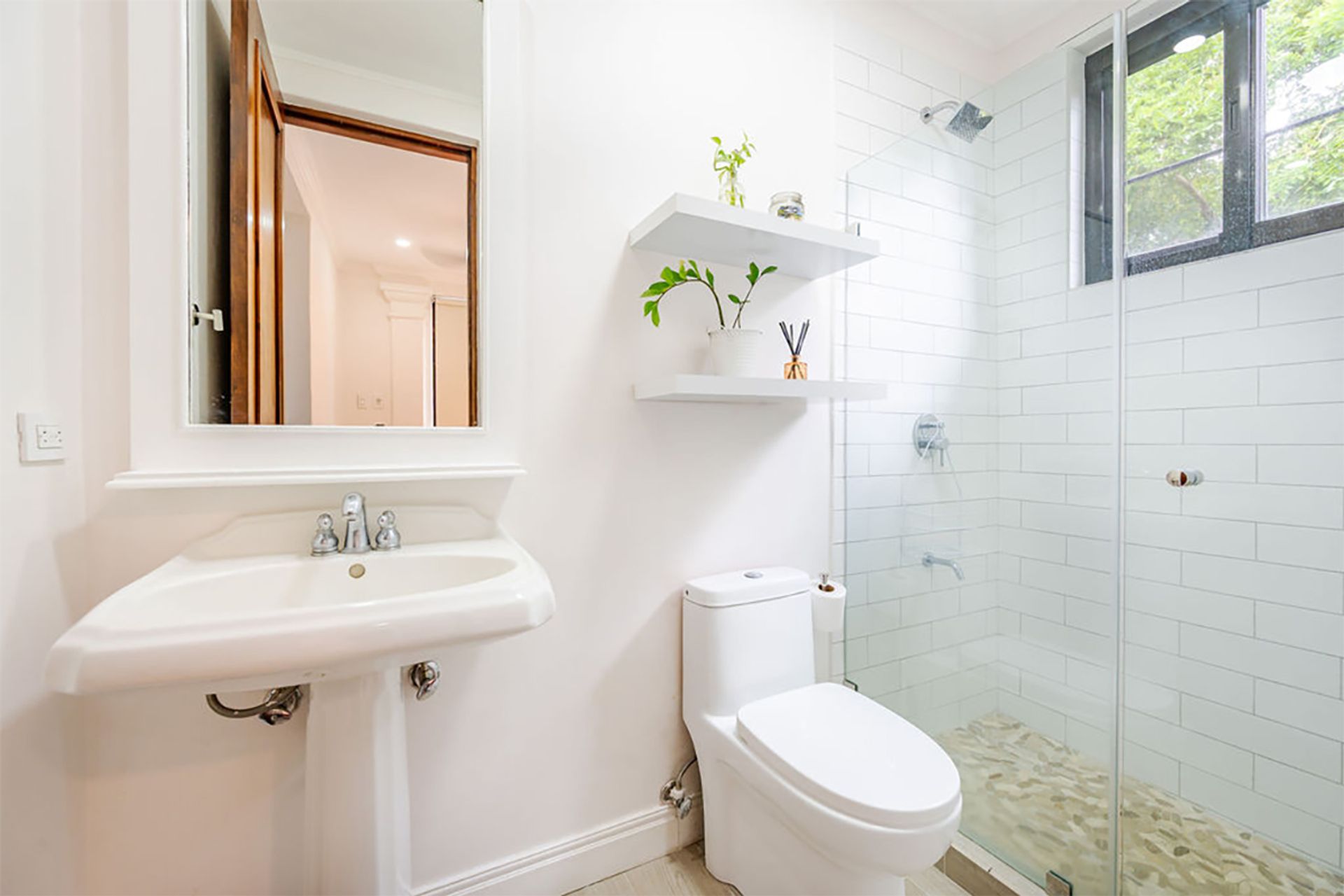 luxury condo Reserva Conchal, beachfront condo Costa Rica, Carao community condo for sale, turnkey condo Playa Conchal, ocean vi