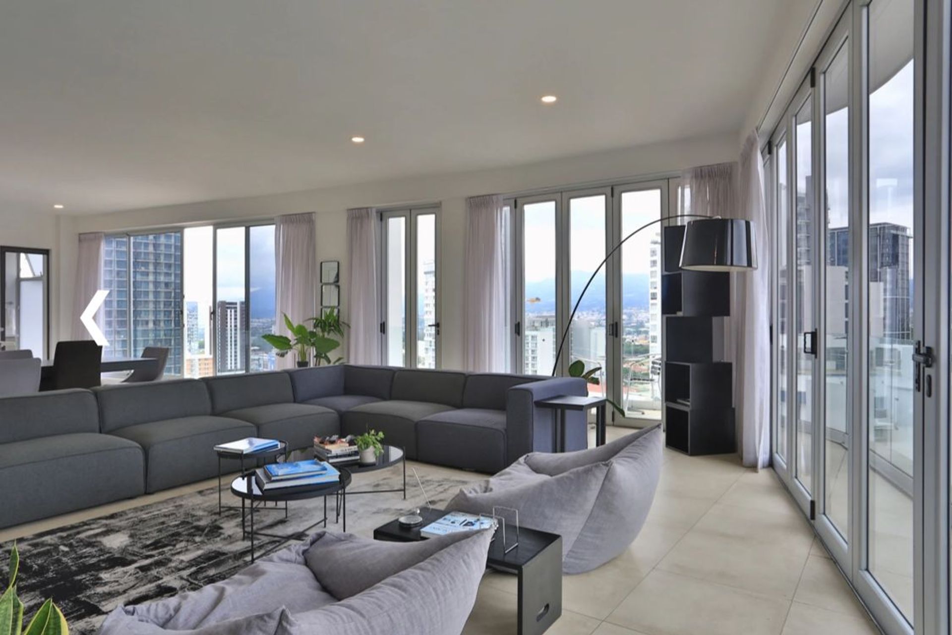 luxury penthouse for sale, La Sabana, National Stadium, Nunciatura, San José Costa Rica, penthouse for sale Nunciatura, condo fo