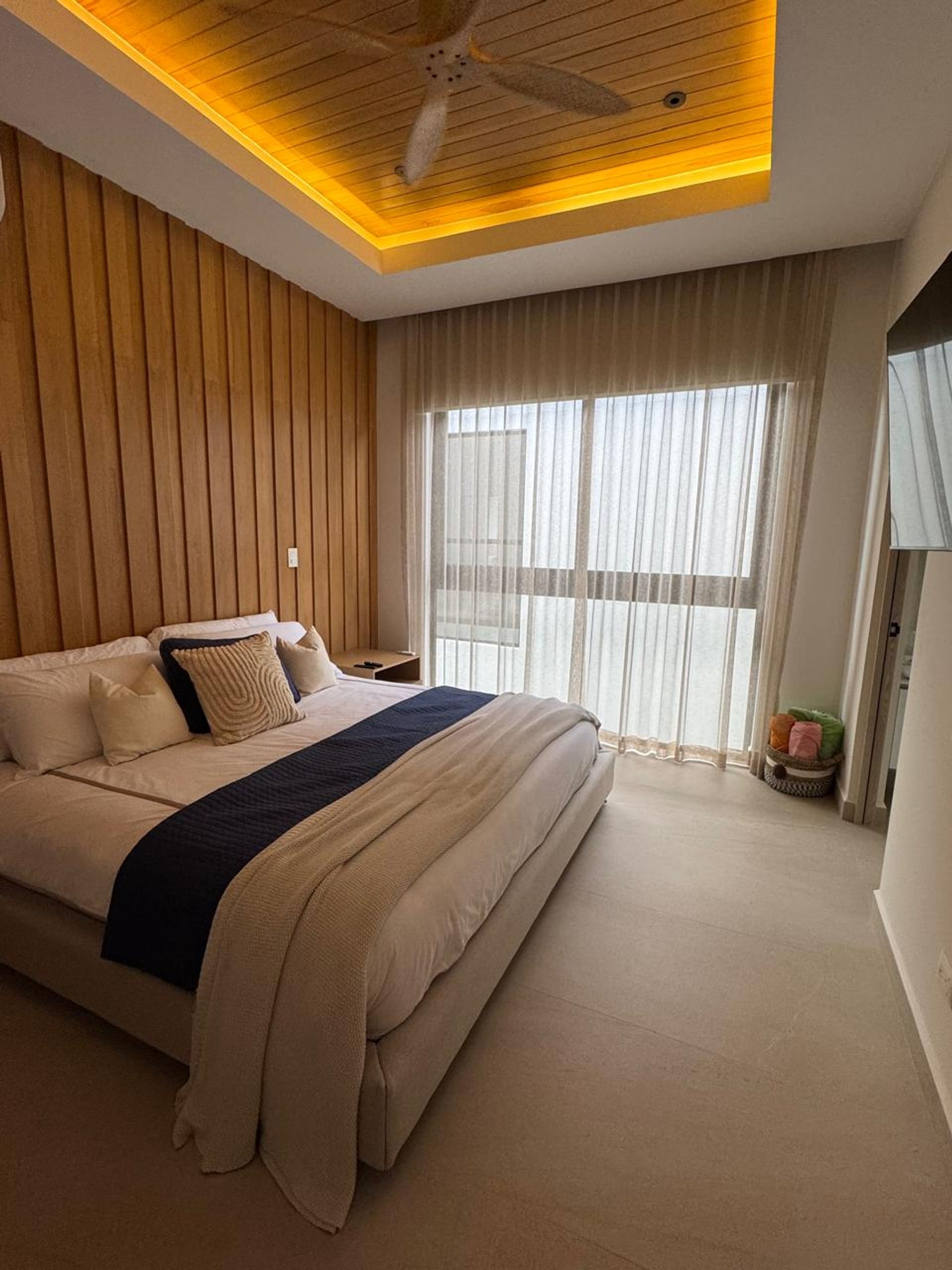 3f523fc5-61a9-41a1-a132-4f9d2235a48c