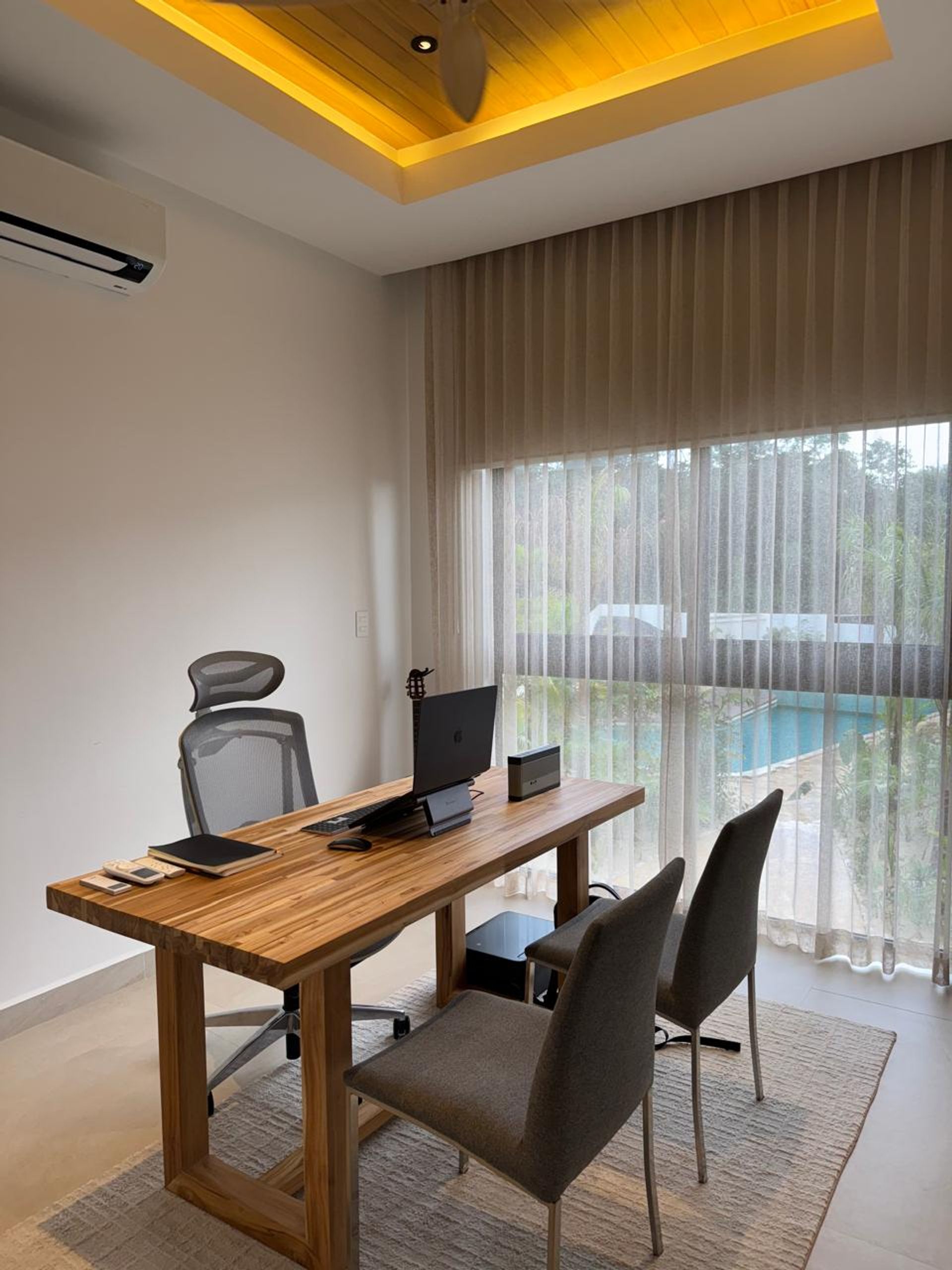 3f523fc5-61a9-41a1-a132-4f9d2235a48c