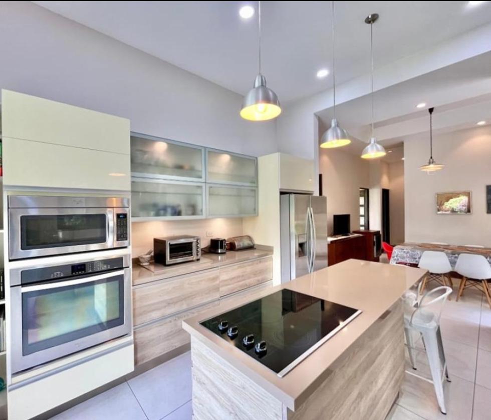 Cerro Alto , Escazu, San Jose 4