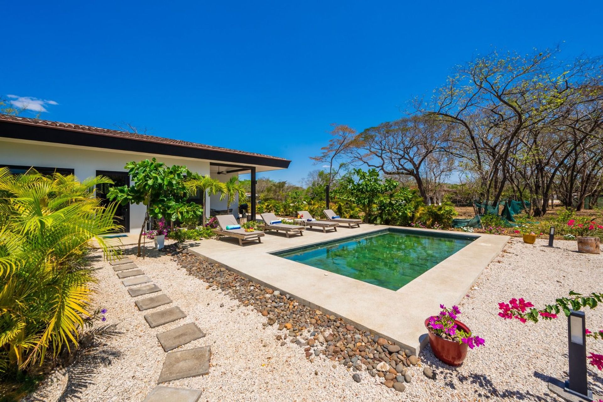 Los almendros house for sale hacienda pinila house for sale 1 floor