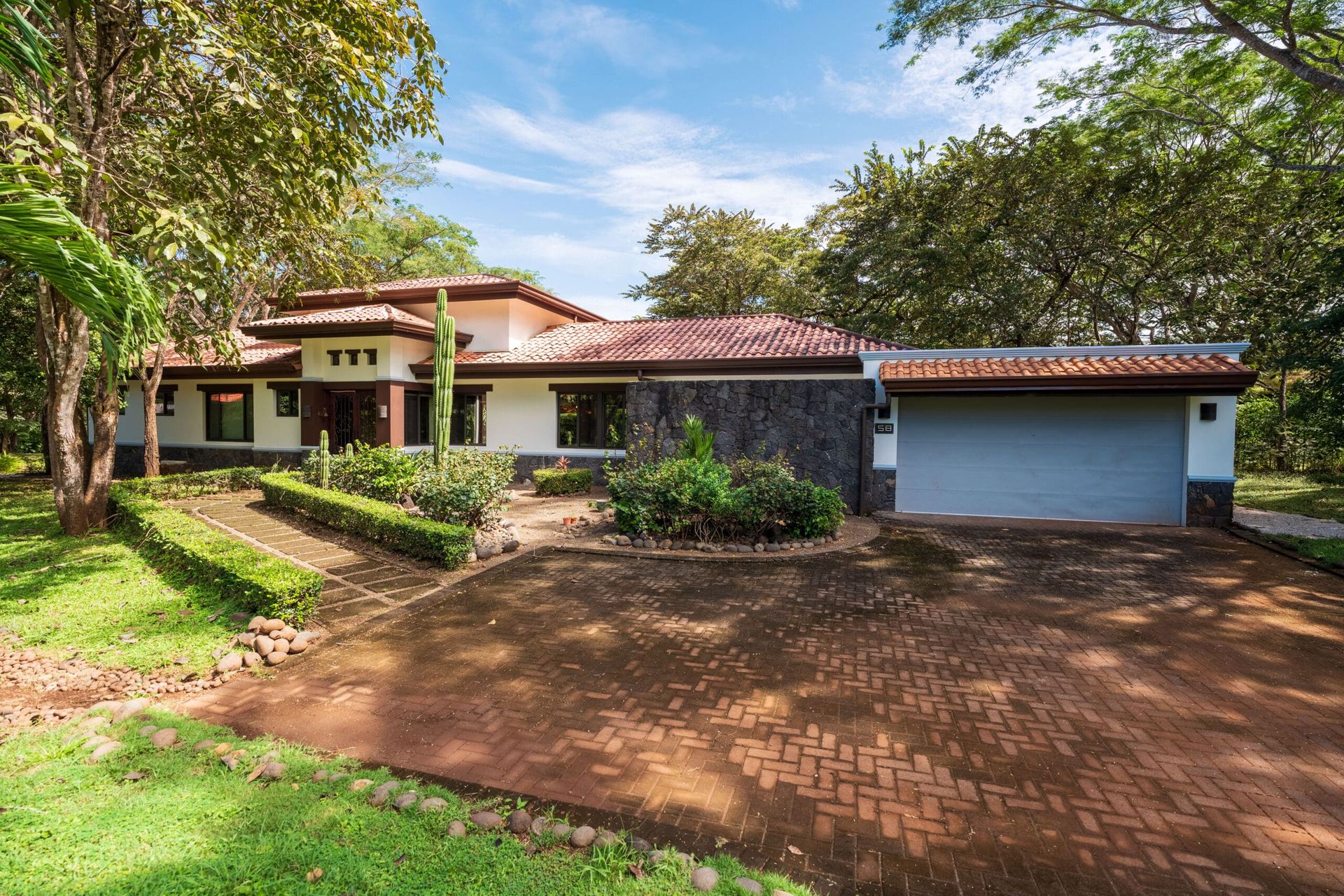 Brisas 58 hacienda pinilla guanacaste, luxury house for sale in hacienda pinilla ocean front house for sale hacienda pinilla cos