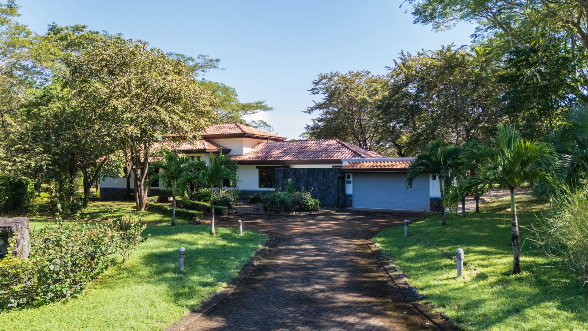 Brisas 58 hacienda pinilla guanacaste, luxury house for sale in hacienda pinilla ocean front house for sale hacienda pinilla cos