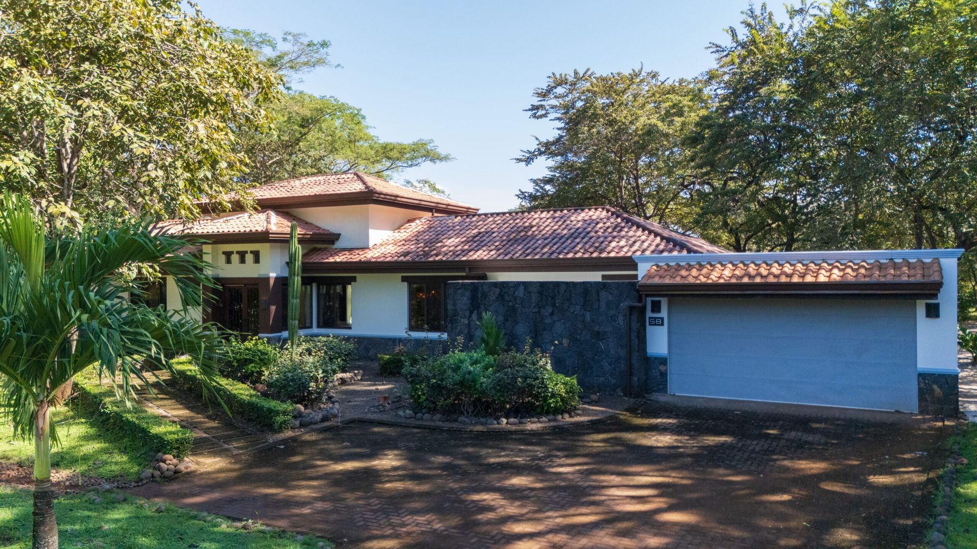 Brisas 58 hacienda pinilla guanacaste, luxury house for sale in hacienda pinilla ocean front house for sale hacienda pinilla cos