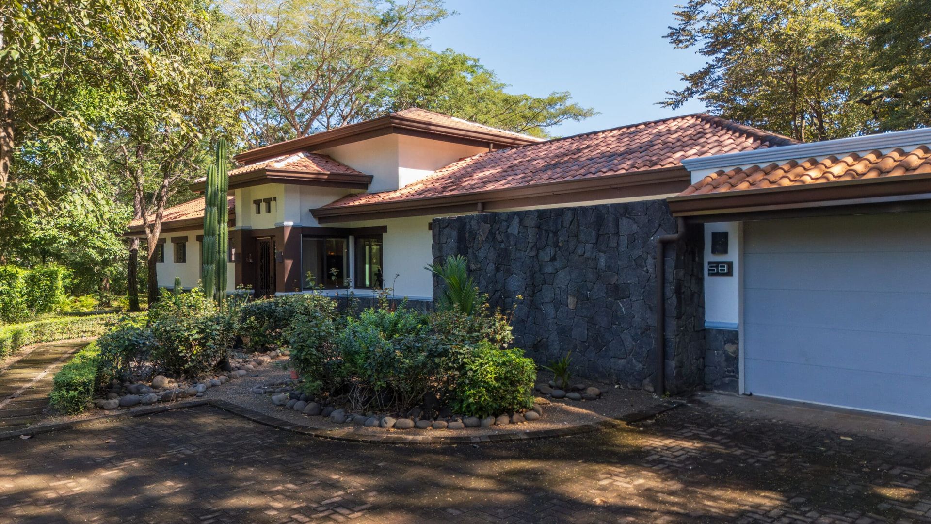 Brisas 58 hacienda pinilla guanacaste, luxury house for sale in hacienda pinilla ocean front house for sale hacienda pinilla cos