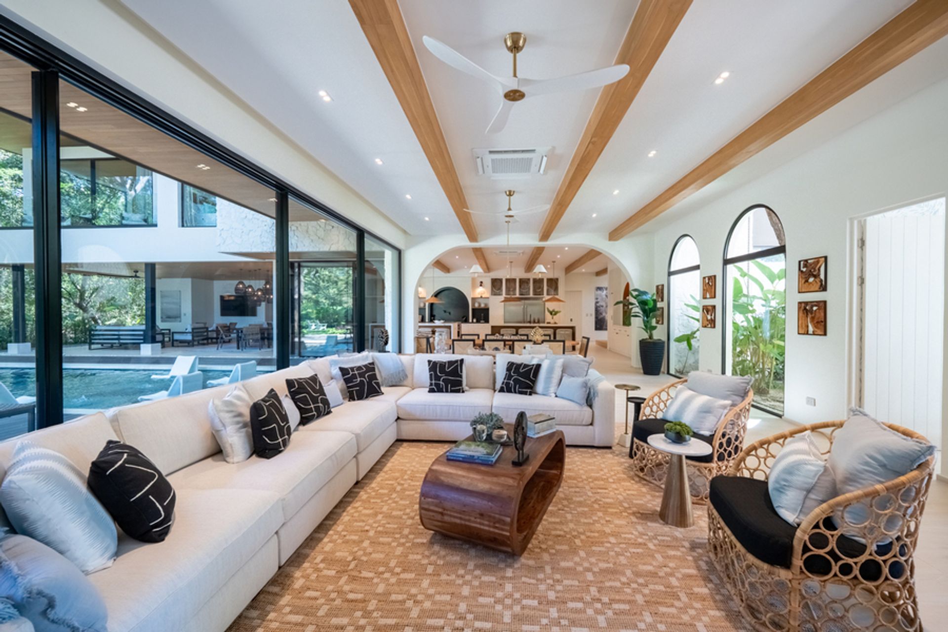 luxury homes Costa Rica, Costa Rica real estate, ocean view homes Costa Rica, beachfront homes Costa Rica, luxury villas Costa R