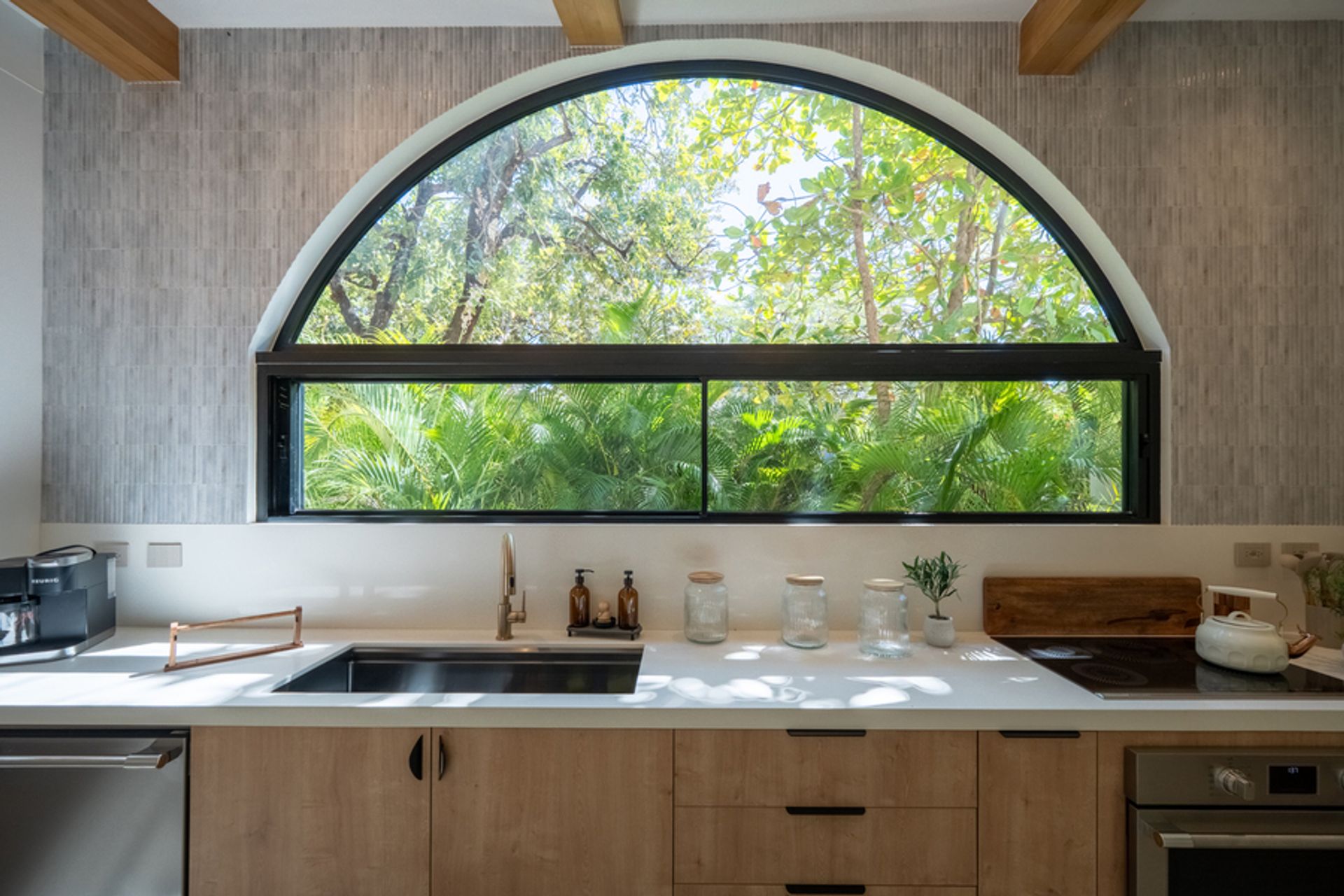 luxury homes Costa Rica, Costa Rica real estate, ocean view homes Costa Rica, beachfront homes Costa Rica, luxury villas Costa R