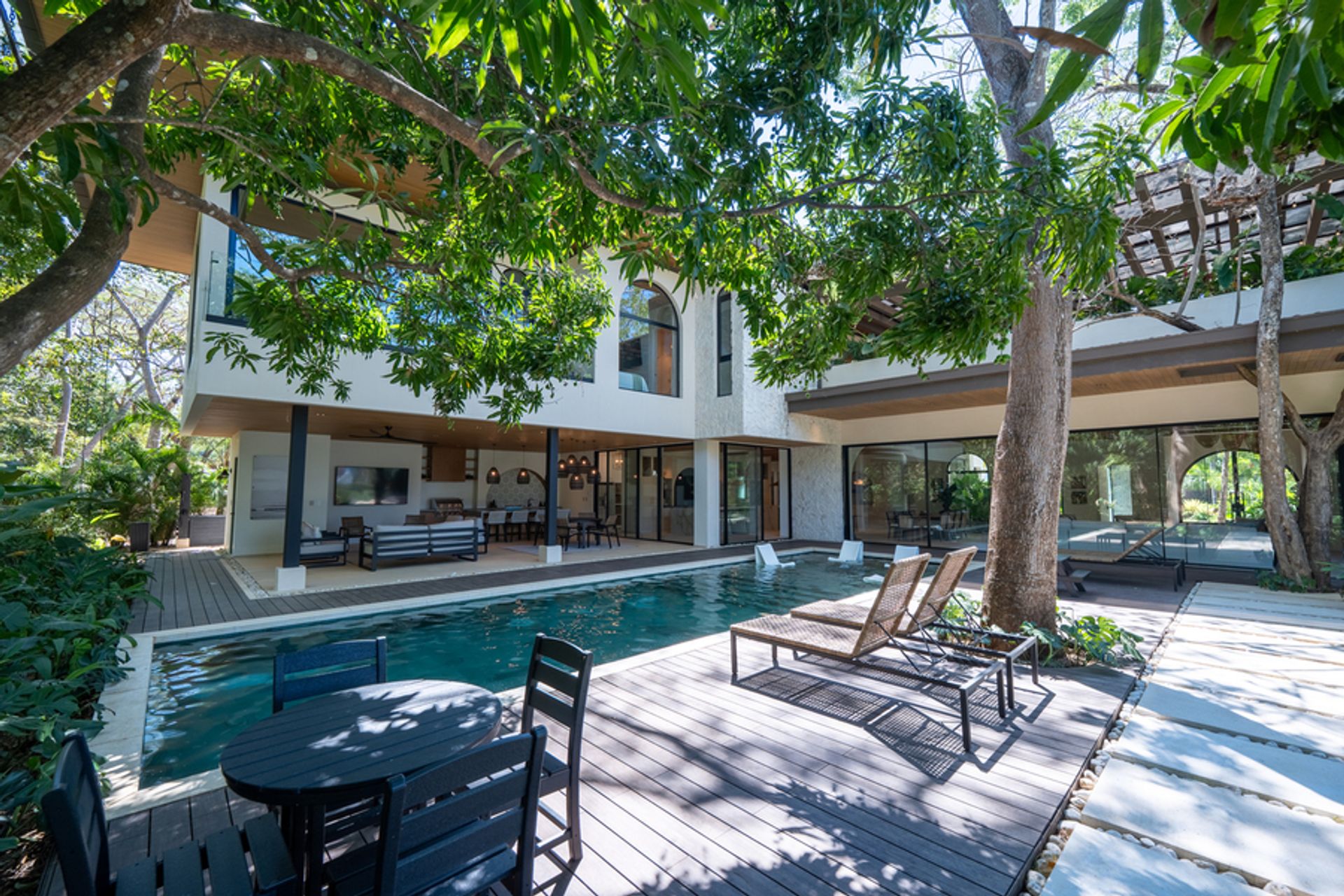 luxury homes Costa Rica, Costa Rica real estate, ocean view homes Costa Rica, beachfront homes Costa Rica, luxury villas Costa R