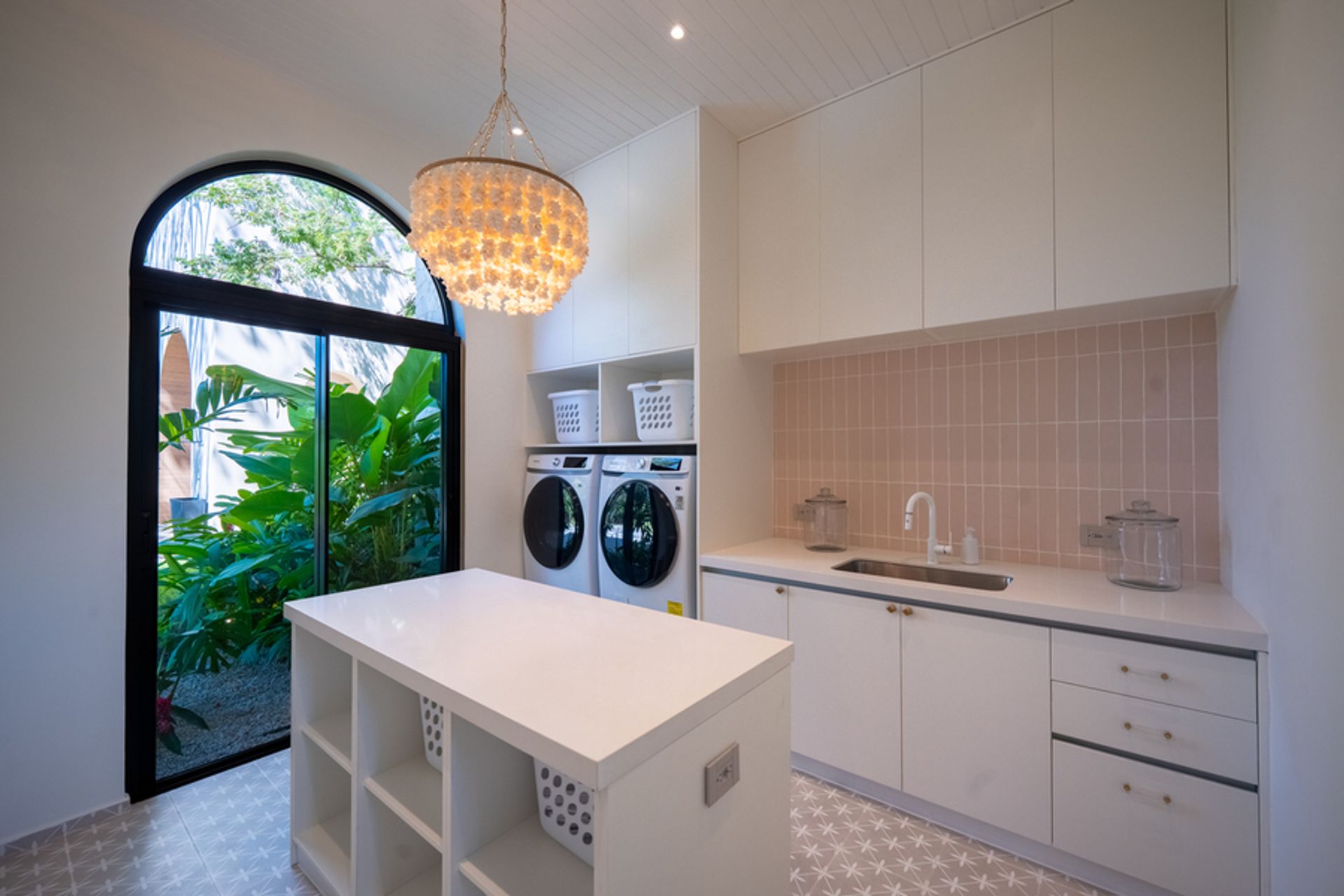 luxury homes Costa Rica, Costa Rica real estate, ocean view homes Costa Rica, beachfront homes Costa Rica, luxury villas Costa R