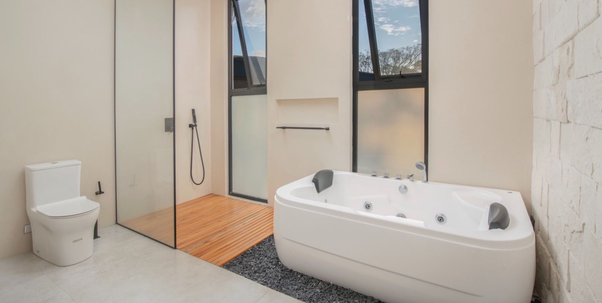 parque Valle del Sol golf course lindora luxury home for sale santa ana lindora