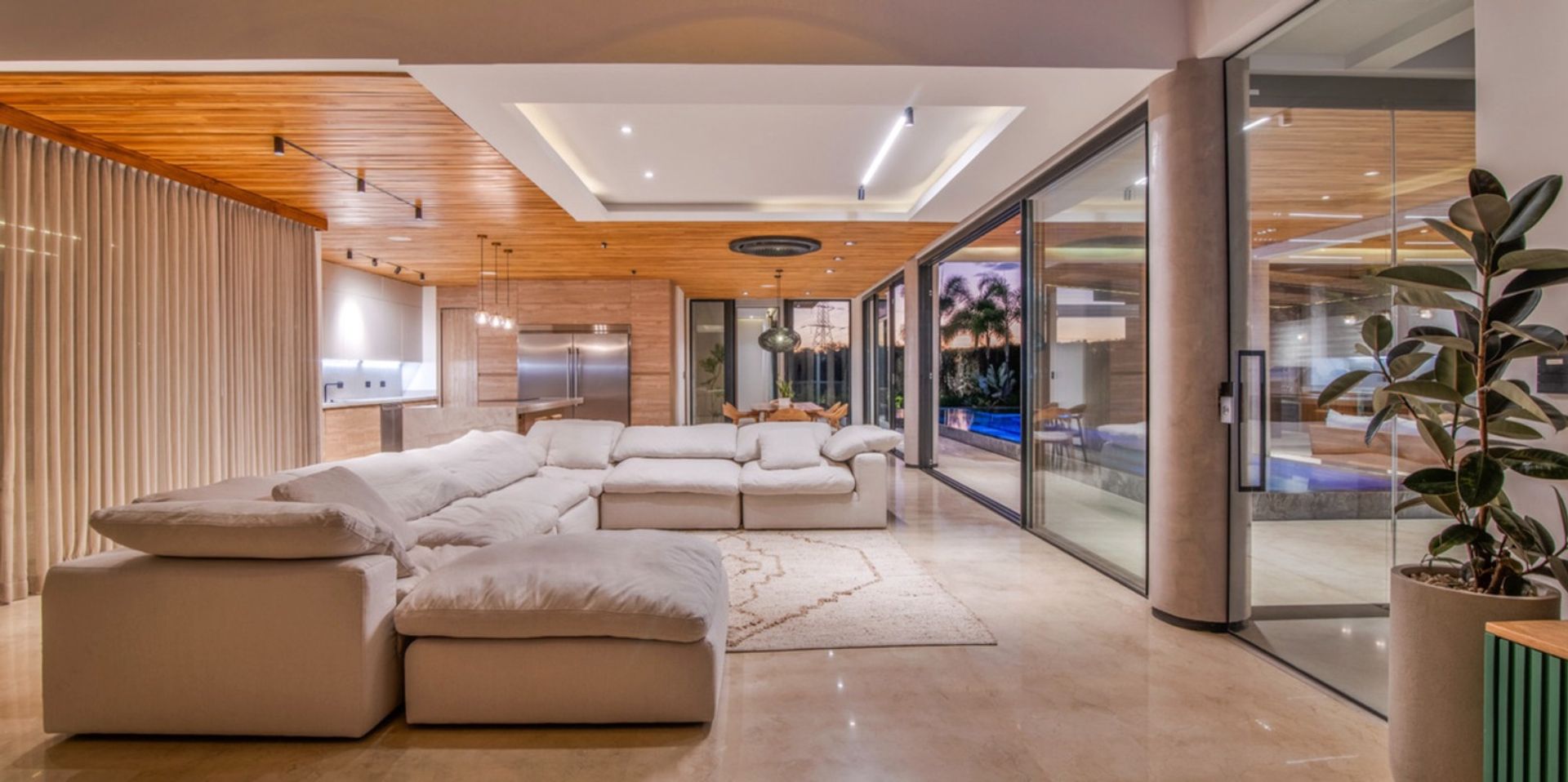 parque Valle del Sol golf course lindora luxury home for sale santa ana lindora