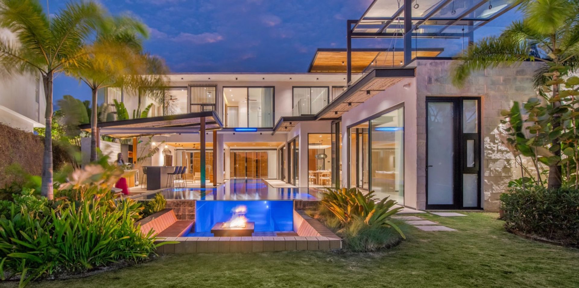 parque Valle del Sol golf course lindora luxury home for sale santa ana lindora