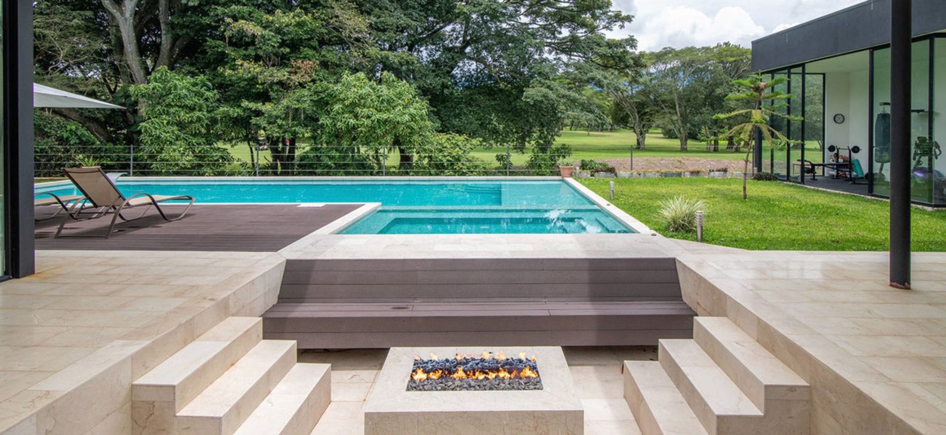 LUXURY HOME FOR SALE IN SANTA ANA PARQUE VALLE DEL SOL GOLF COURSE SANTA ANA SAN JOSE ESCAZU
