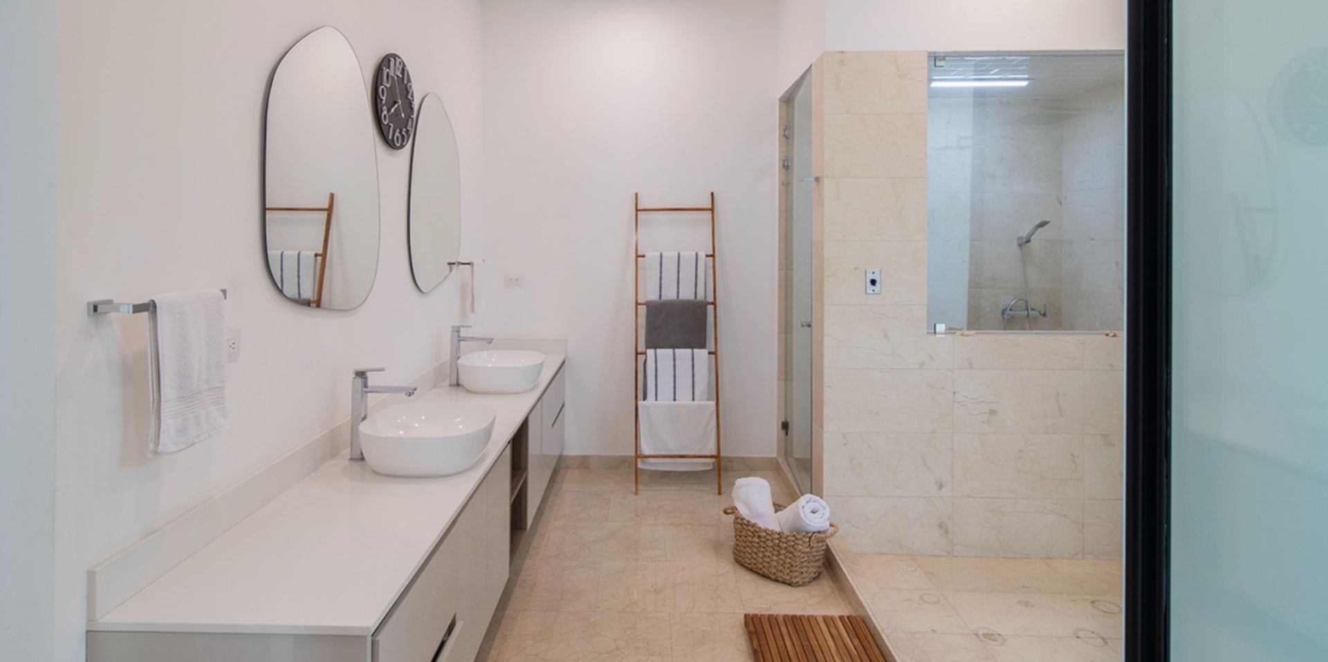 LUXURY HOME FOR SALE IN SANTA ANA PARQUE VALLE DEL SOL GOLF COURSE SANTA ANA SAN JOSE ESCAZU