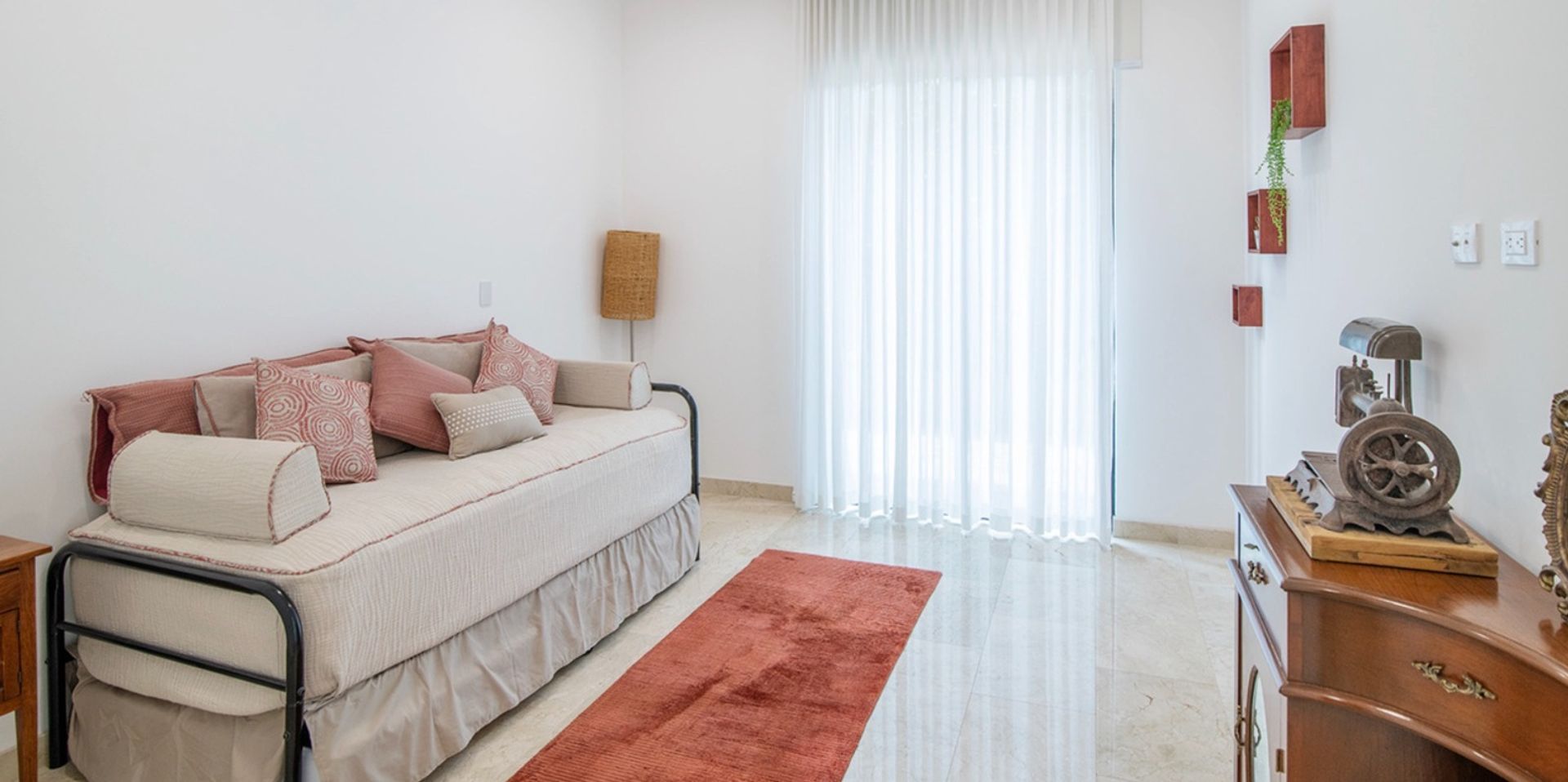 whatsapp-image-2025-11-26-at-25354-pm-14