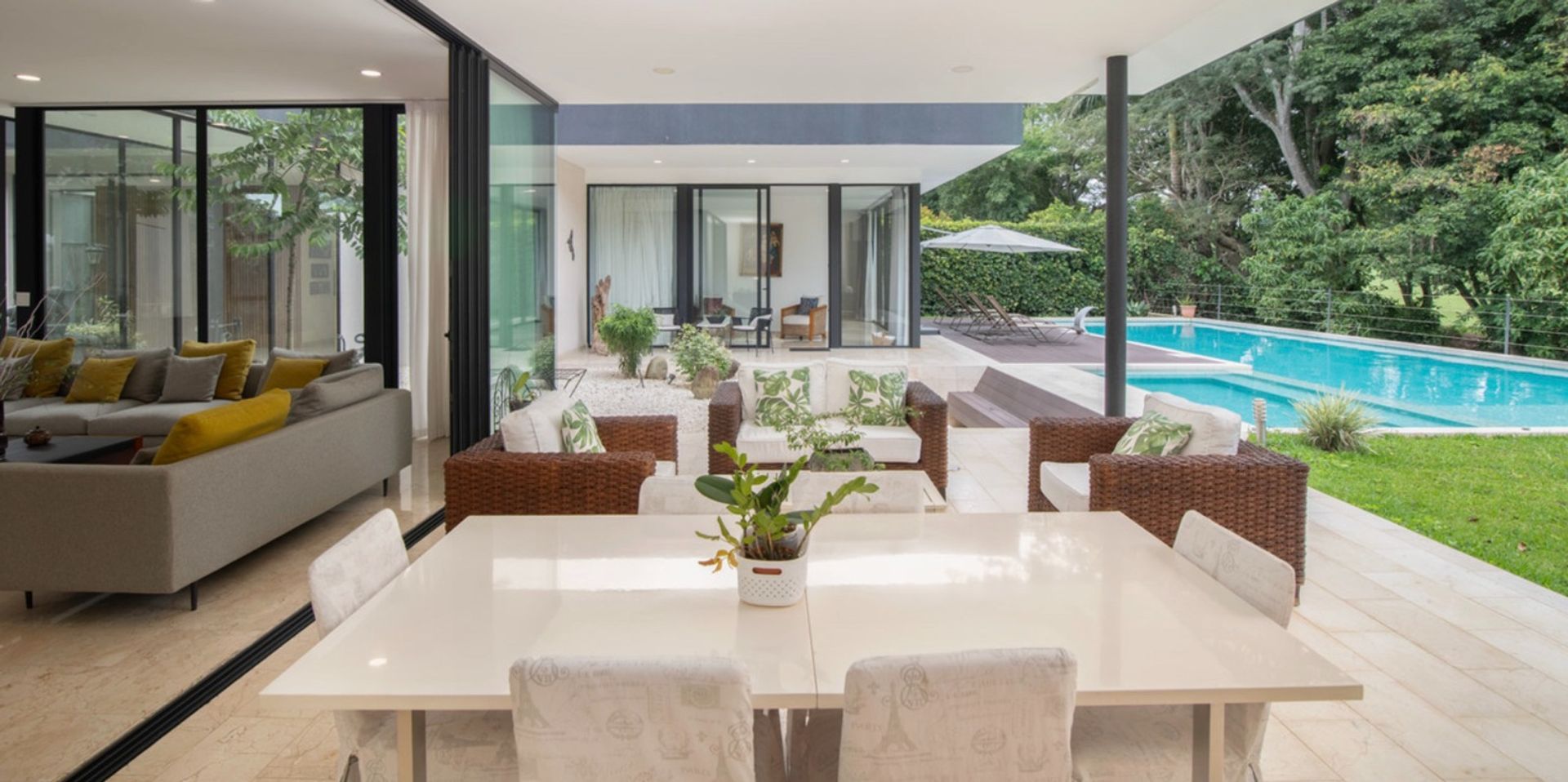 LUXURY HOME FOR SALE IN SANTA ANA PARQUE VALLE DEL SOL GOLF COURSE SANTA ANA SAN JOSE ESCAZU