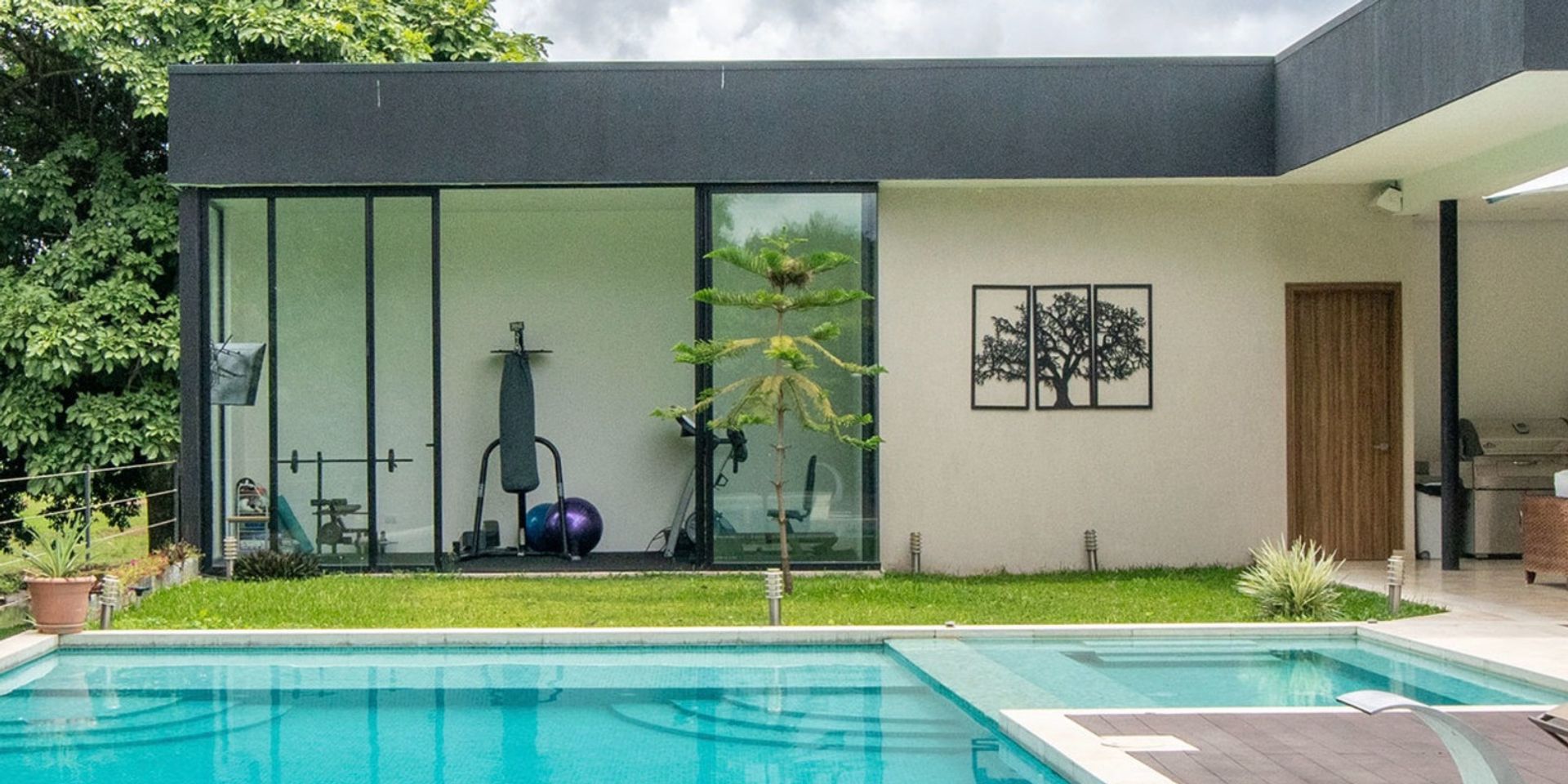 LUXURY HOME FOR SALE IN SANTA ANA PARQUE VALLE DEL SOL GOLF COURSE SANTA ANA SAN JOSE ESCAZU