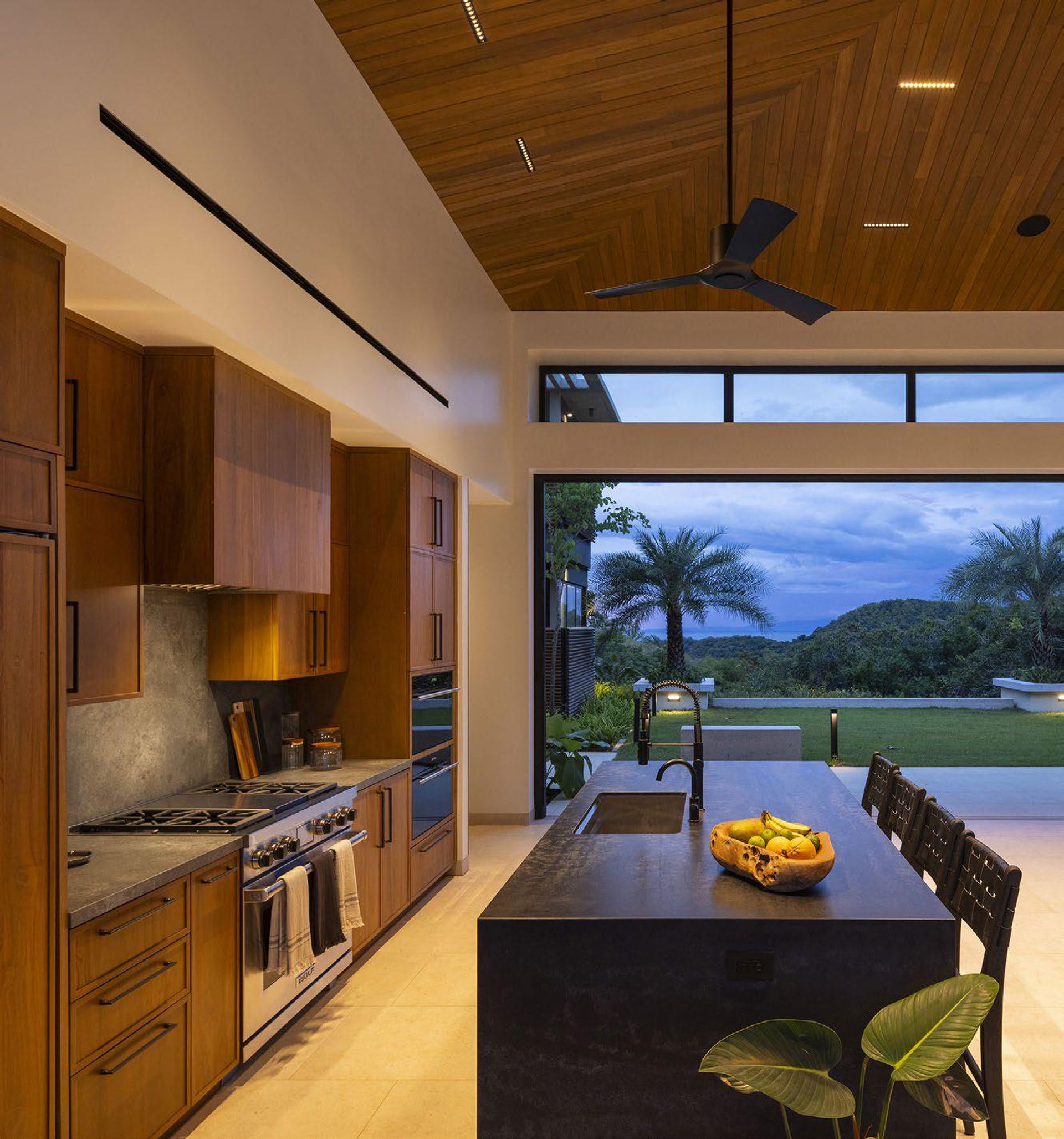 ZAPOTAL GUANACASTE COSTA RICA, LUXURY HOUSE OCEAN FRONT COSTA RICA, GUANACASTE, LAS CATALINAS, TAMARINDO, HACIENDA PINILLA, EXCL