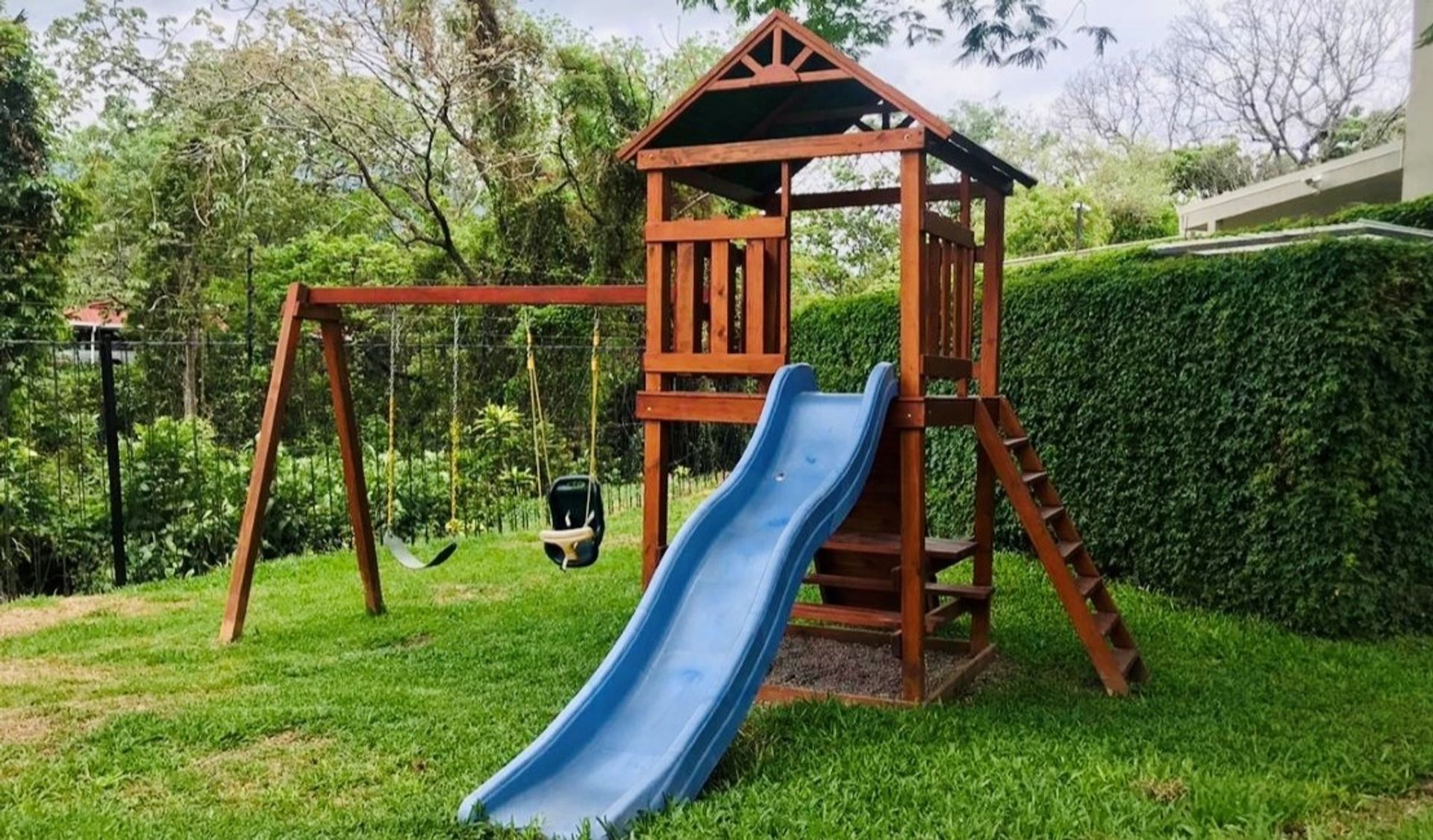 House for sale Santa Ana, townhome for sale santa ana, Maria Fernanda Rivas, bilash and Charron Real Estate Group, Costa Rica, u