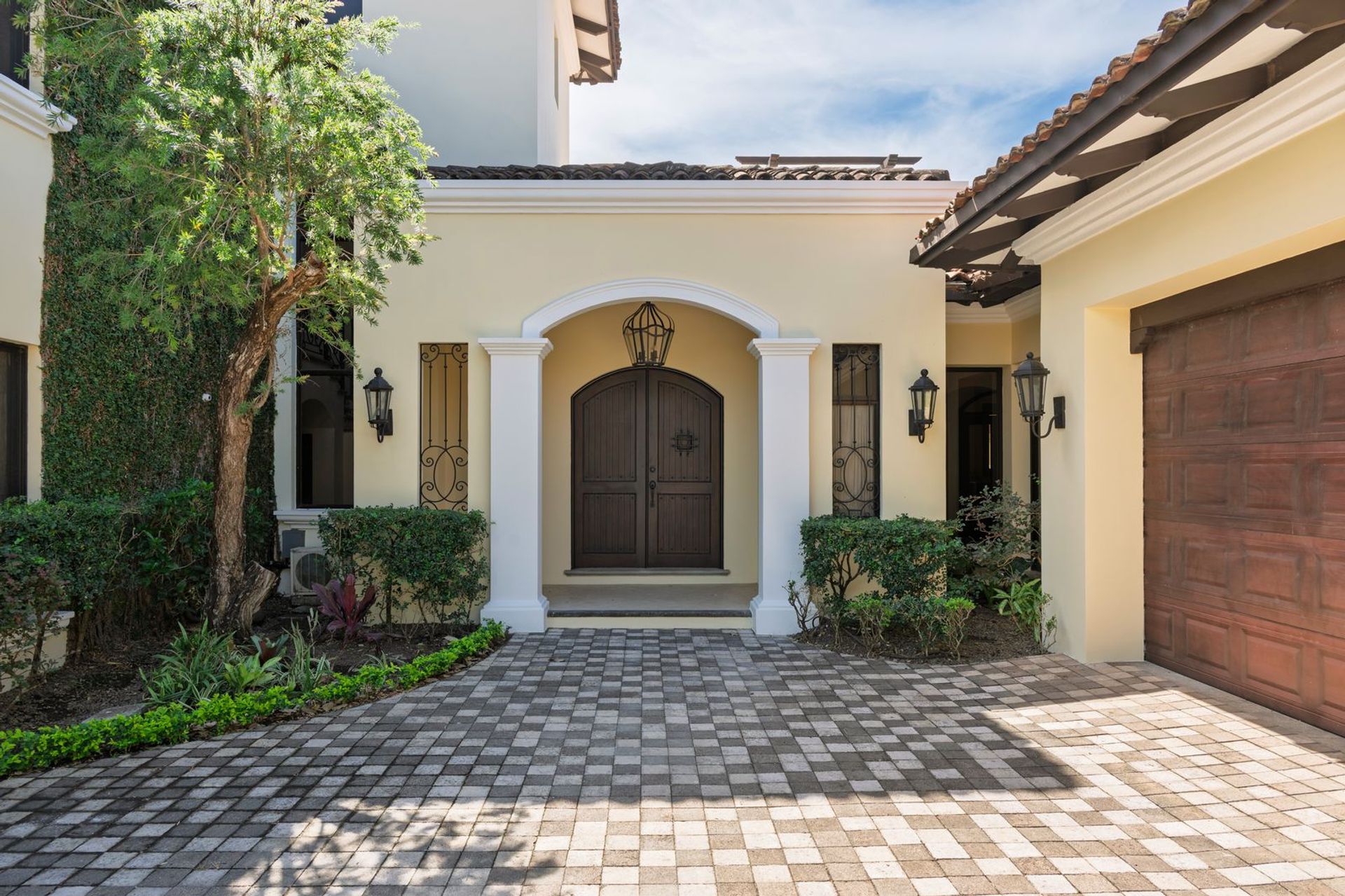 Valle del sol house for sale, luxury house for sale santa ana, golf course gated community costa rica, valle del sol golf course